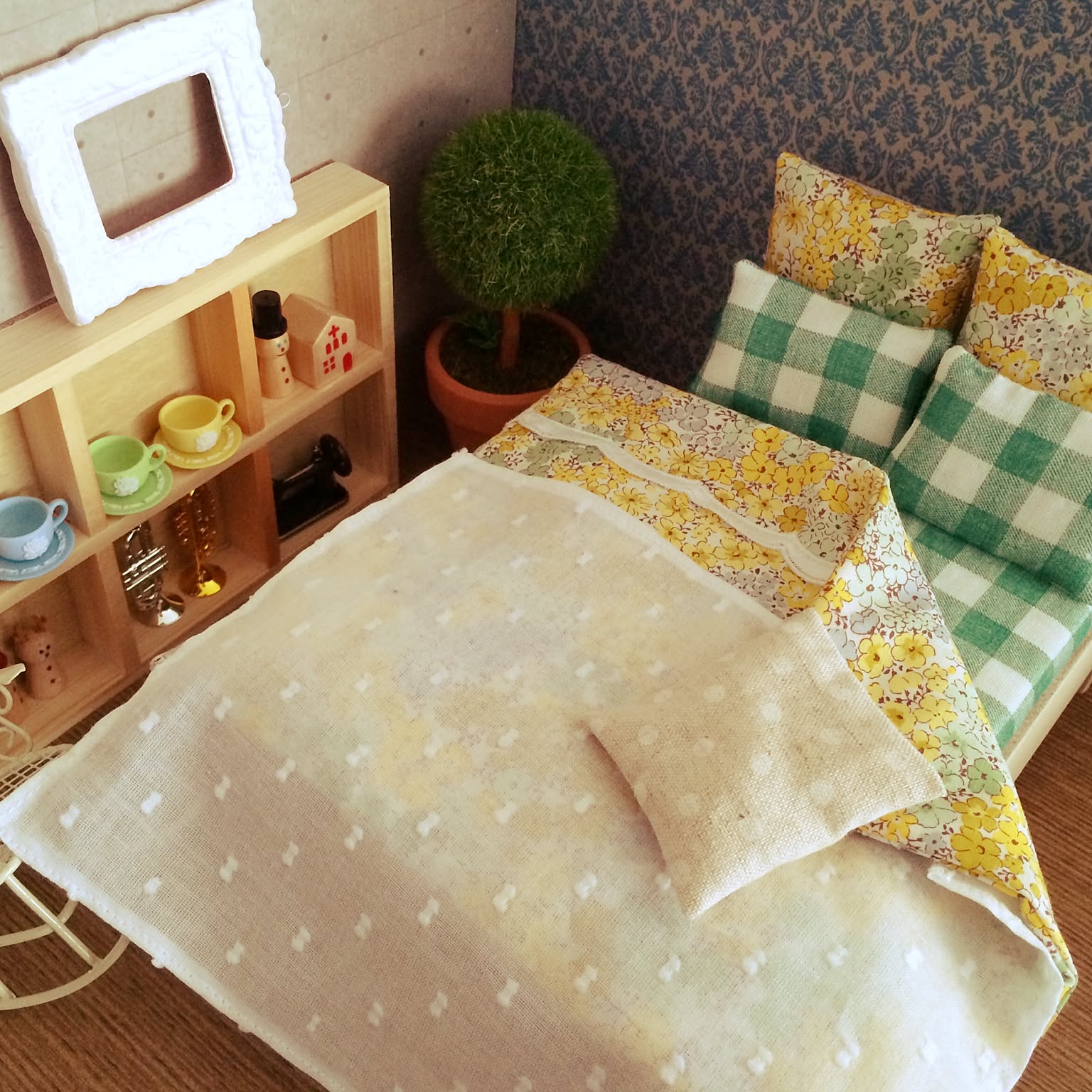 ドールハウス ミニチュア ハンドメイド ねんどろいど アンティーユ