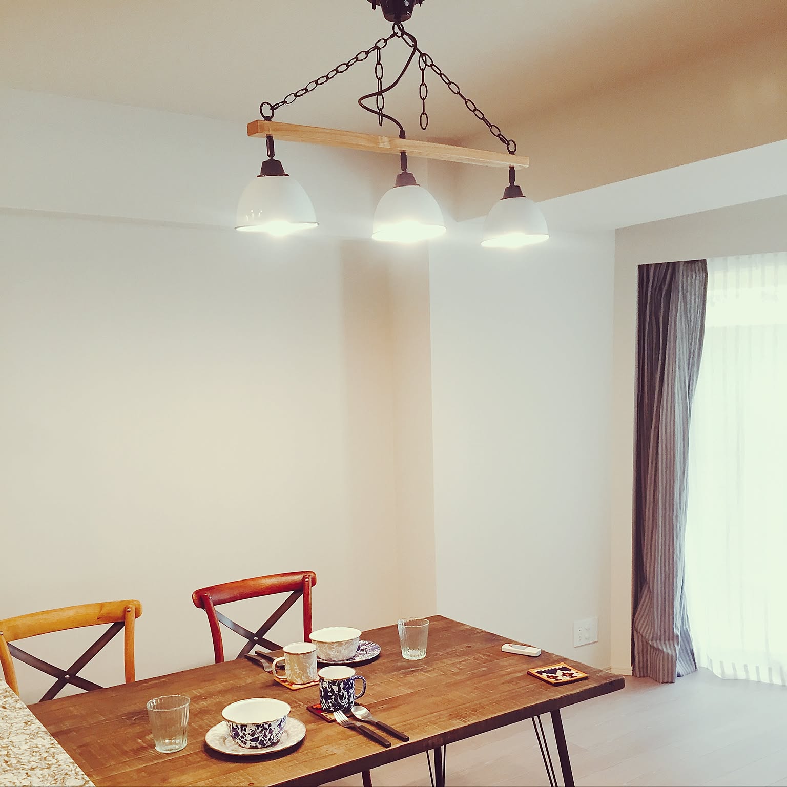 unico ストレートカーテンのおすすめ商品とおしゃれな実例 ｜ RoomClip