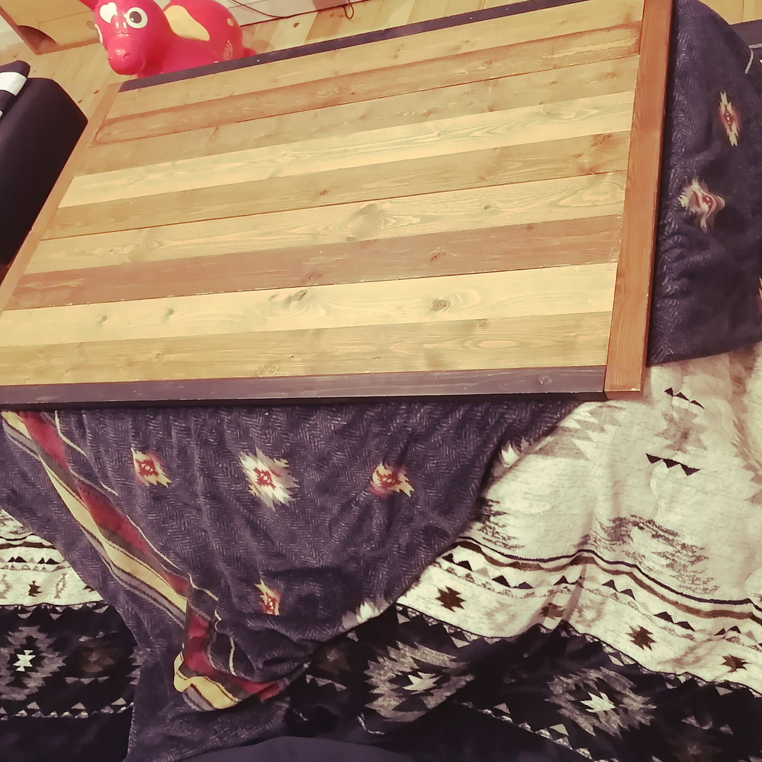 机 こたつ天板リメイクのおすすめ商品とおしゃれな実例 ｜ RoomClip