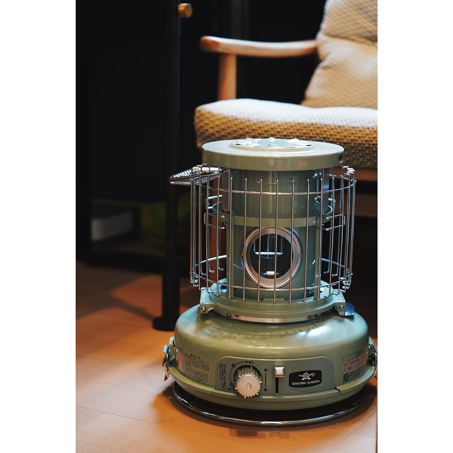 レトロ ガスストーブのおしゃれなインテリア・部屋・家具の実例