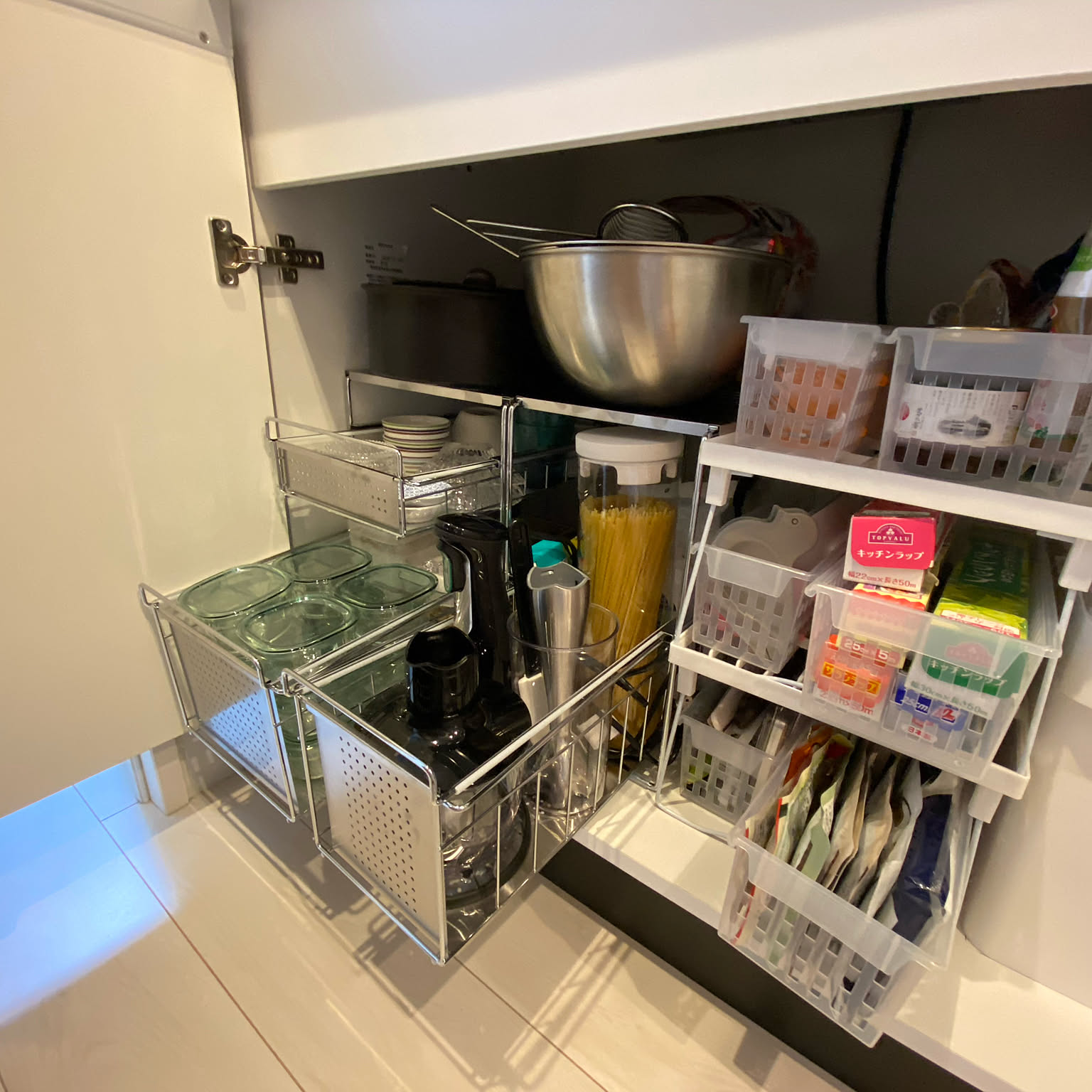 セシール　コンロ周り収納 コンロサイドラック(猫の足あとシリーズ) - インテリアの通販なら