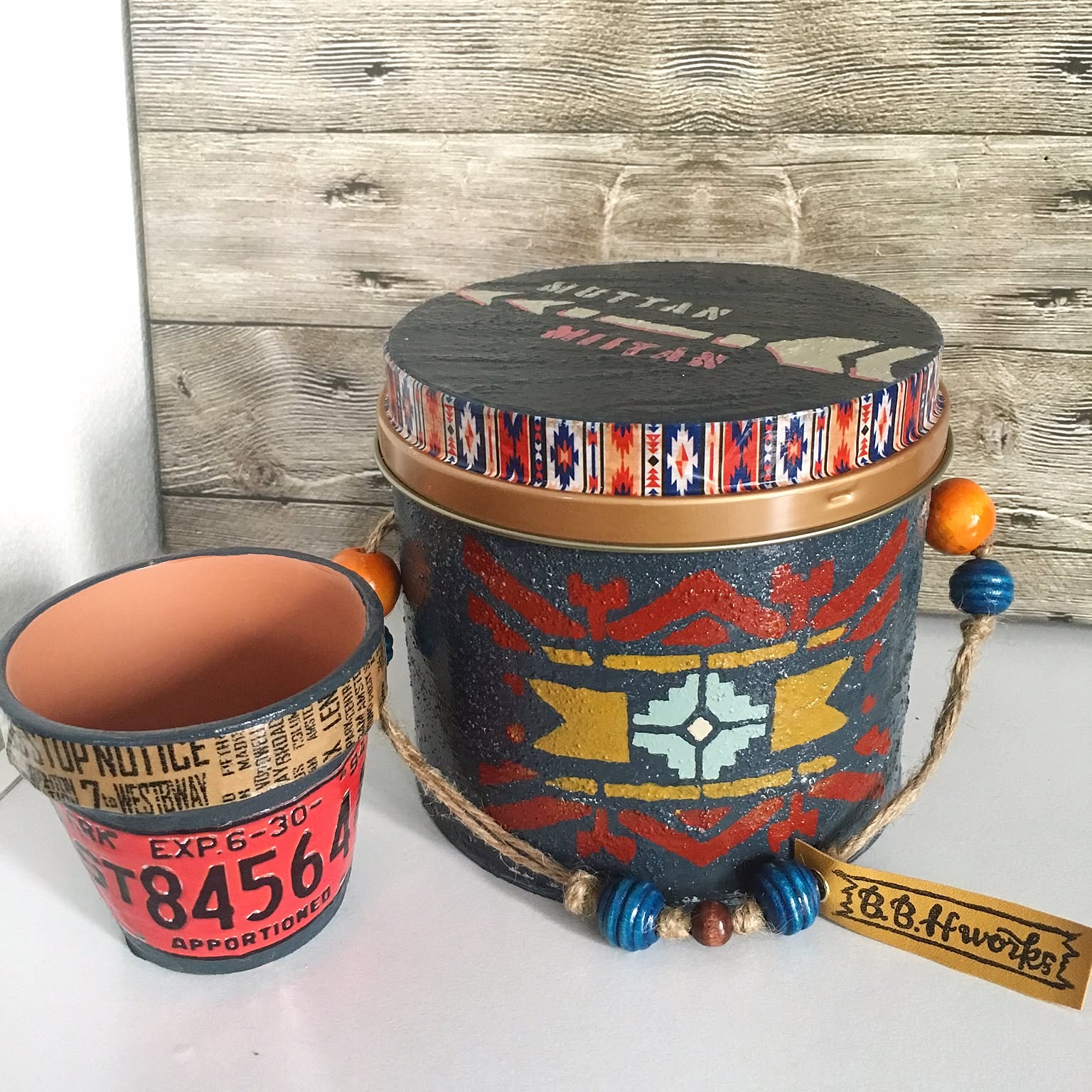 むぐり様❤️❤️❤️専用です。107 蚊取り線香缶大、リメ缶 むぐり様❤️❤️❤️専用です。107 蚊取り線香缶大、リメ缶