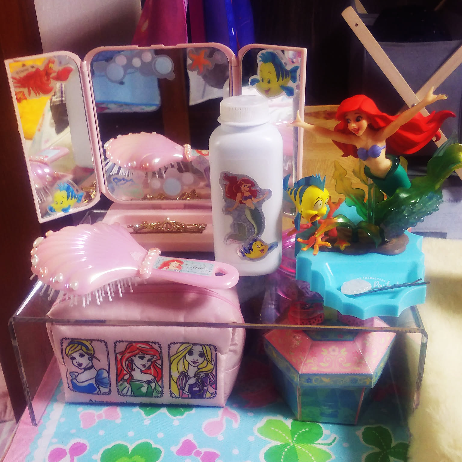 ドレッサー アリエルのおすすめ商品とおしゃれな実例