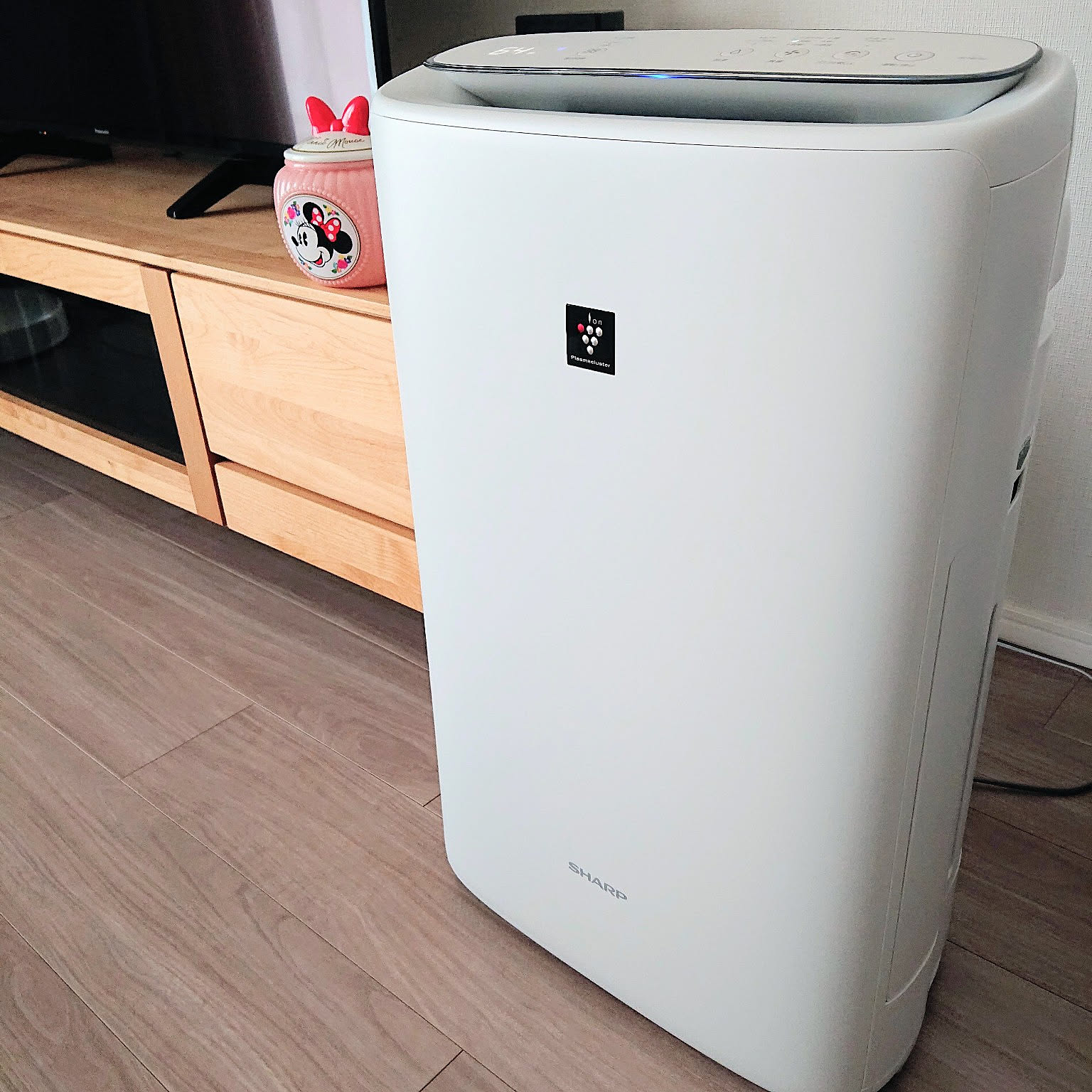 Amazon.co.jp: シャープ 衣類乾燥 除湿機 CVS60W 除湿 5.6L/日