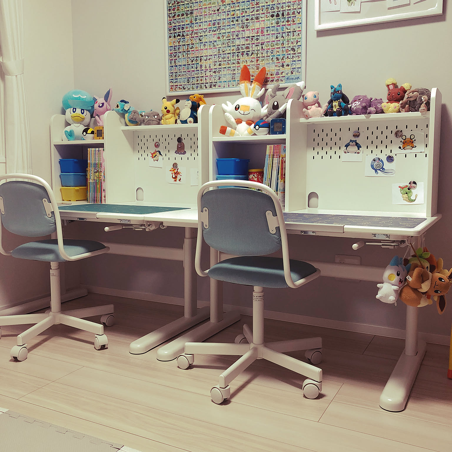ポケモン/勉強机/IKEA/ベリレルカ/机などのインテリア実例