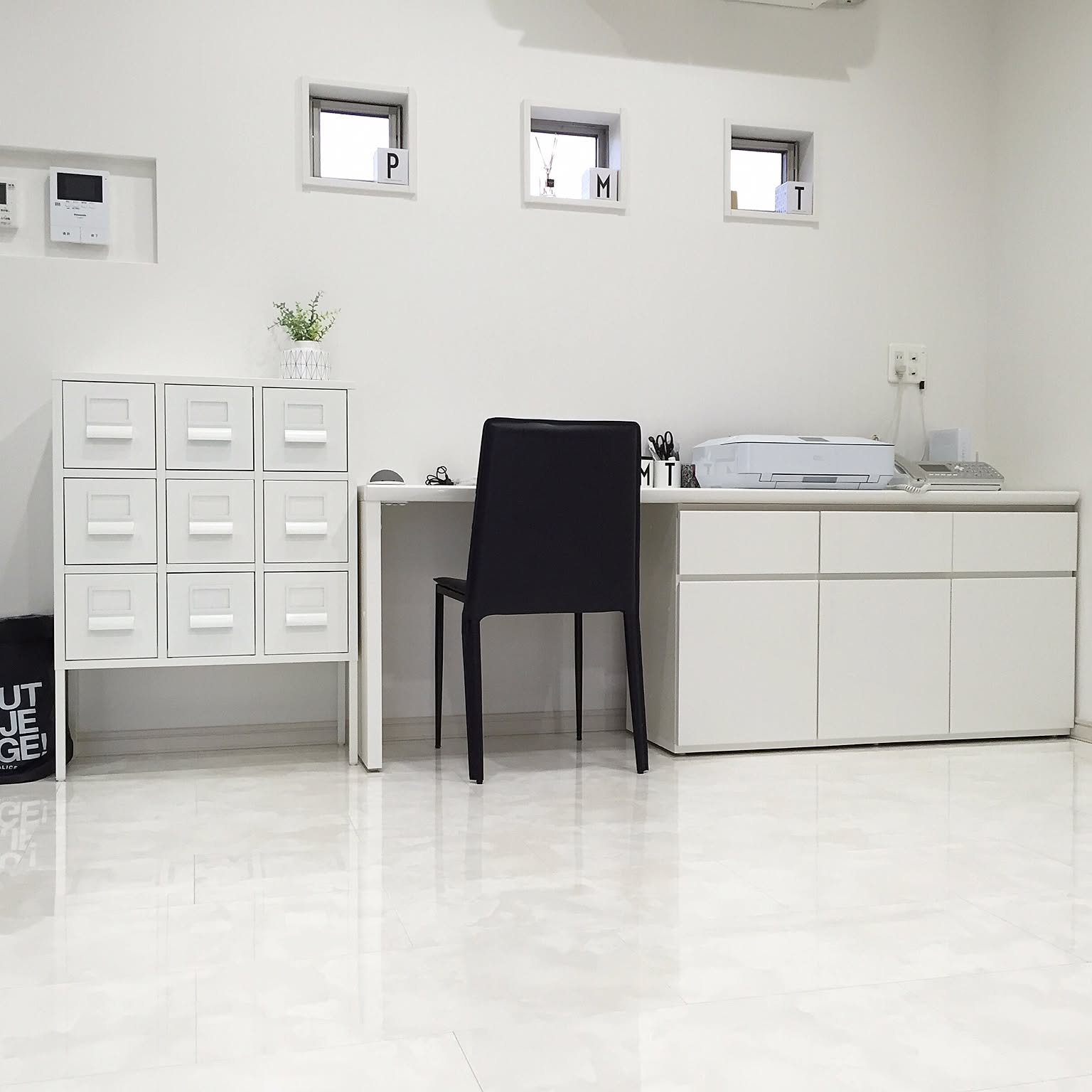 レア⭐︎IKEA SPRUTT スプルット　収納家具　スチール　ミッドセンチュリー レア⭐︎IKEA SPRUTT スプルット 収納家具 スチール ミッド