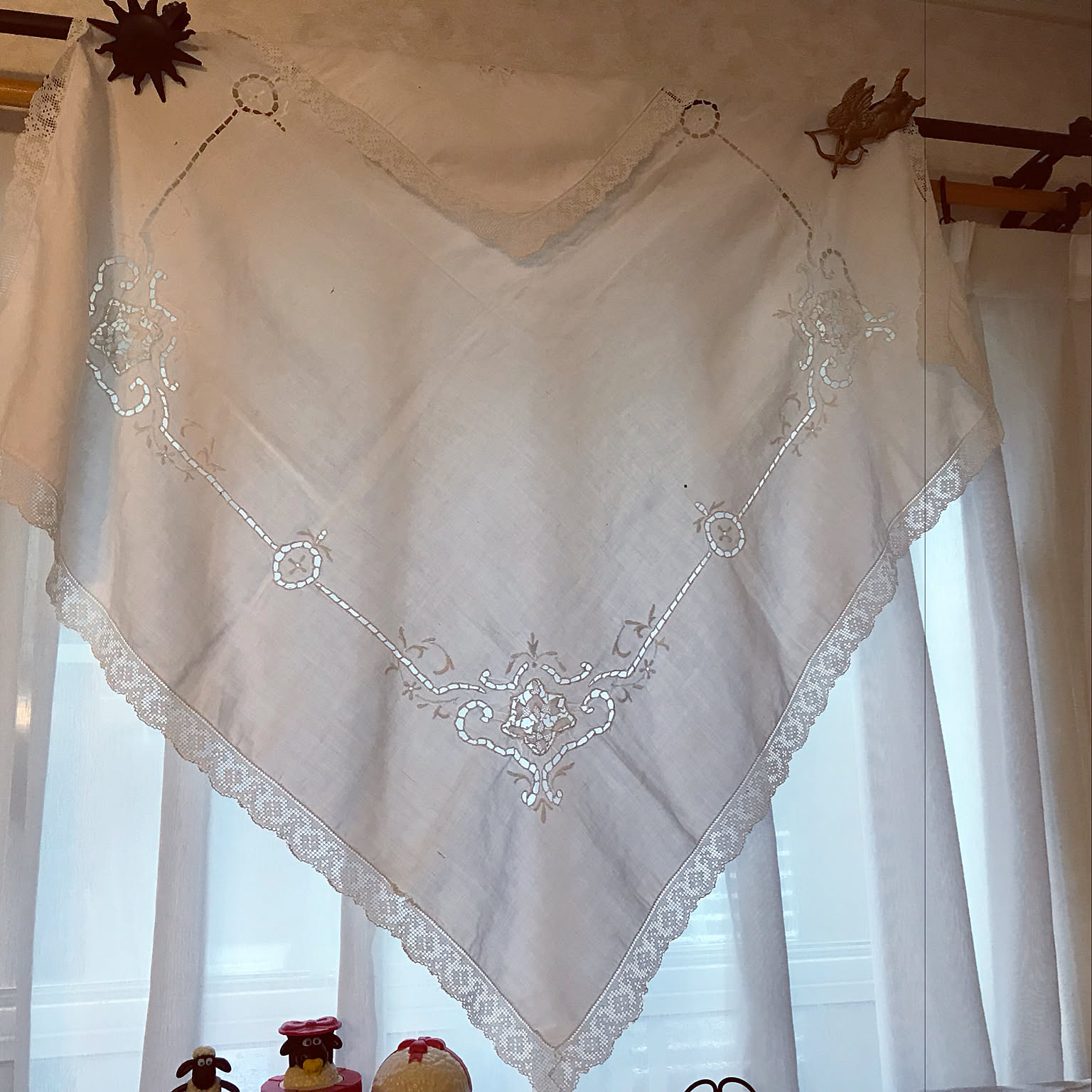アンティーク/レースカーテン/クロス イタリアンモダン】アンティーク・デザインの刺繍のレース