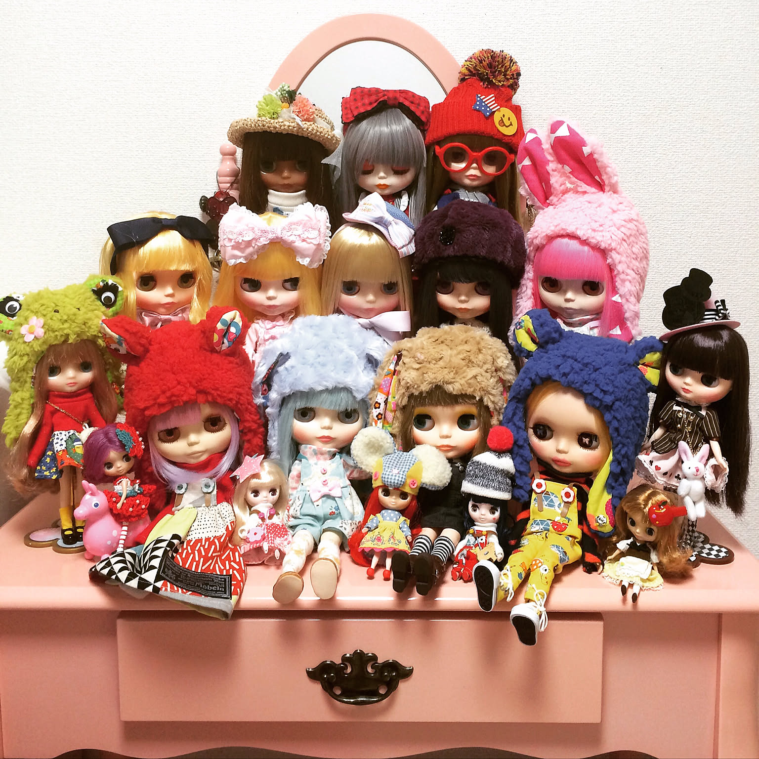 うさこ様❤️おまとめ専用 ブライス ミディブライス 机 飾り棚