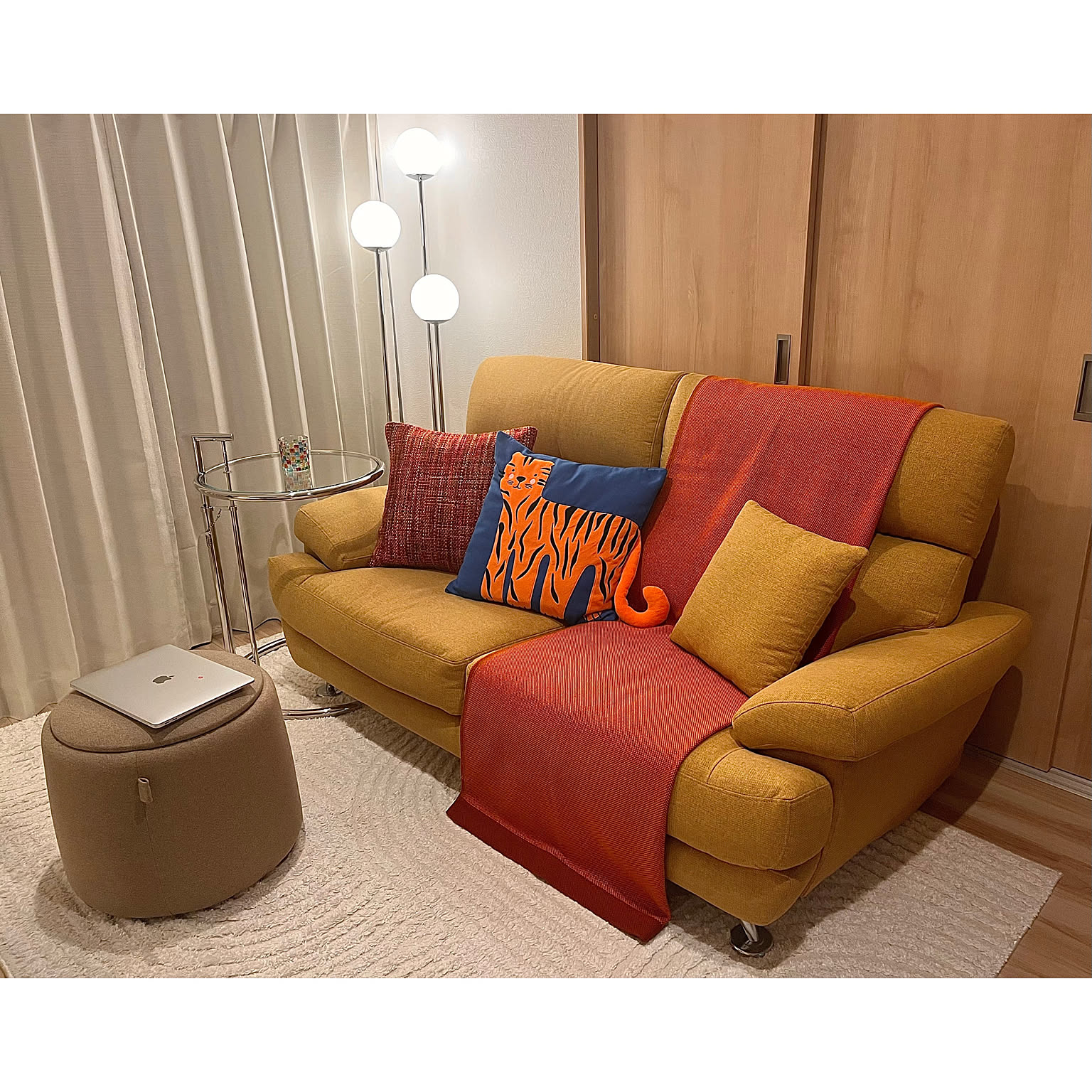 ソファ スペースエイジのおすすめ商品とおしゃれな実例 ｜ RoomClip