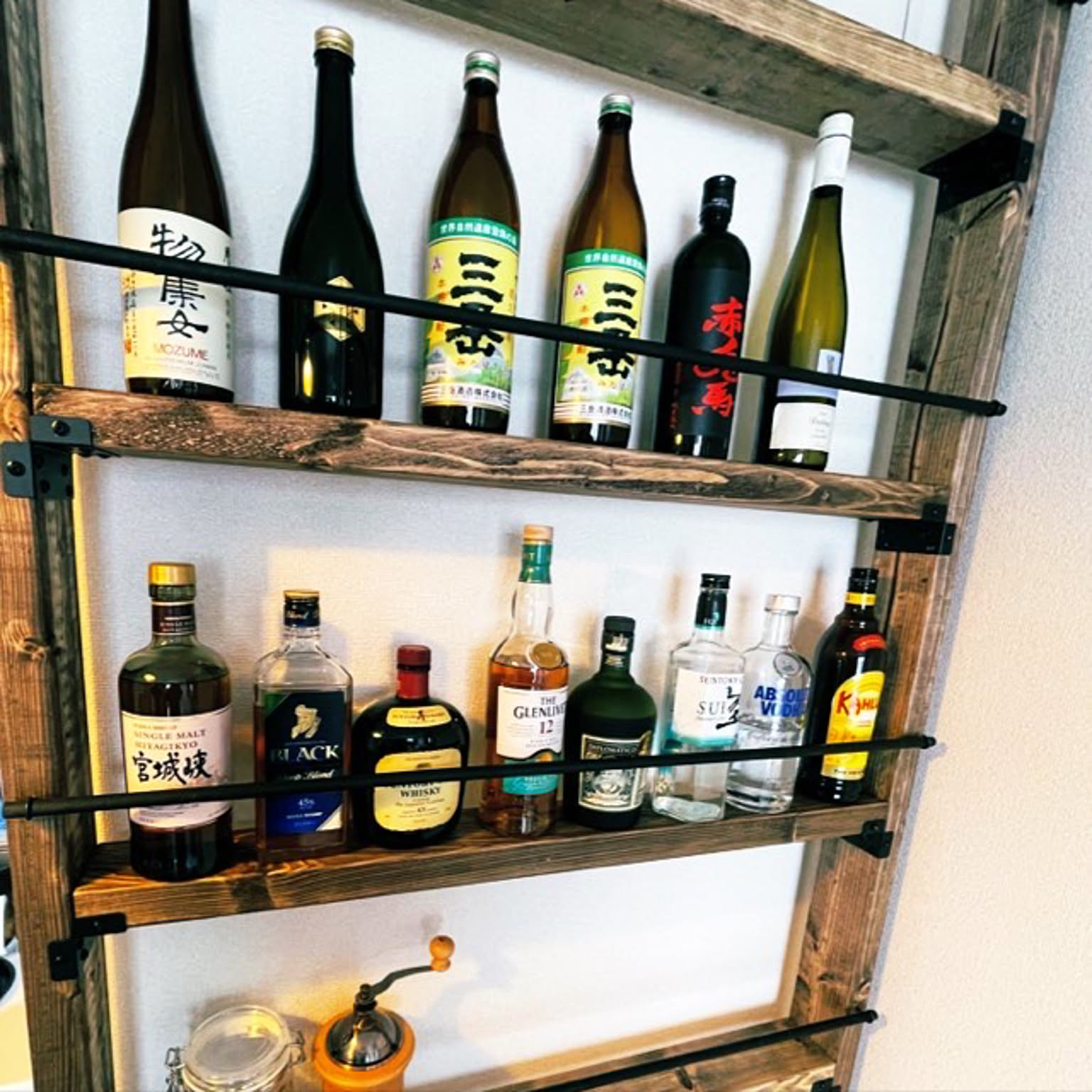 日本酒 酒棚のおしゃれなアレンジ・飾り方のインテリア実例