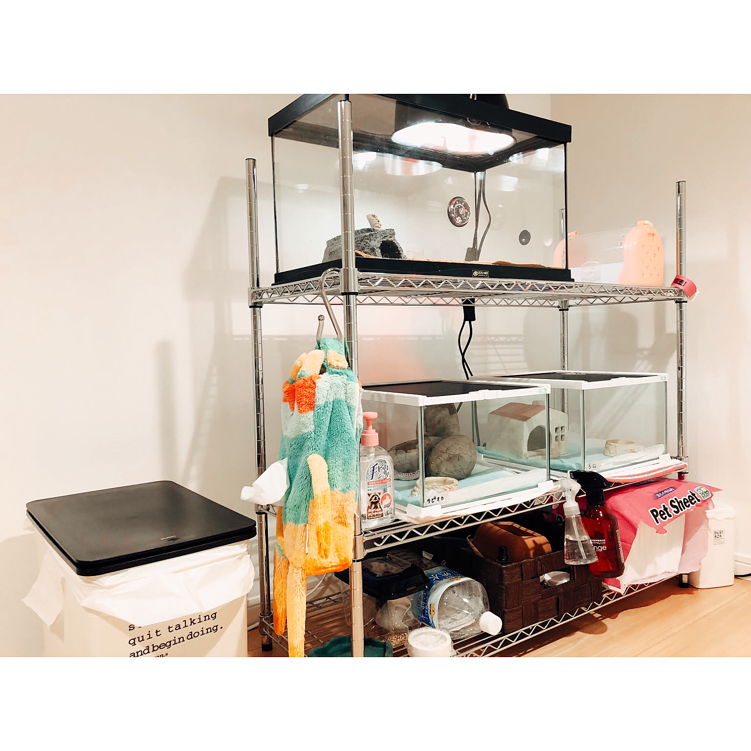 小動物用アクリルケージ、スチールラック