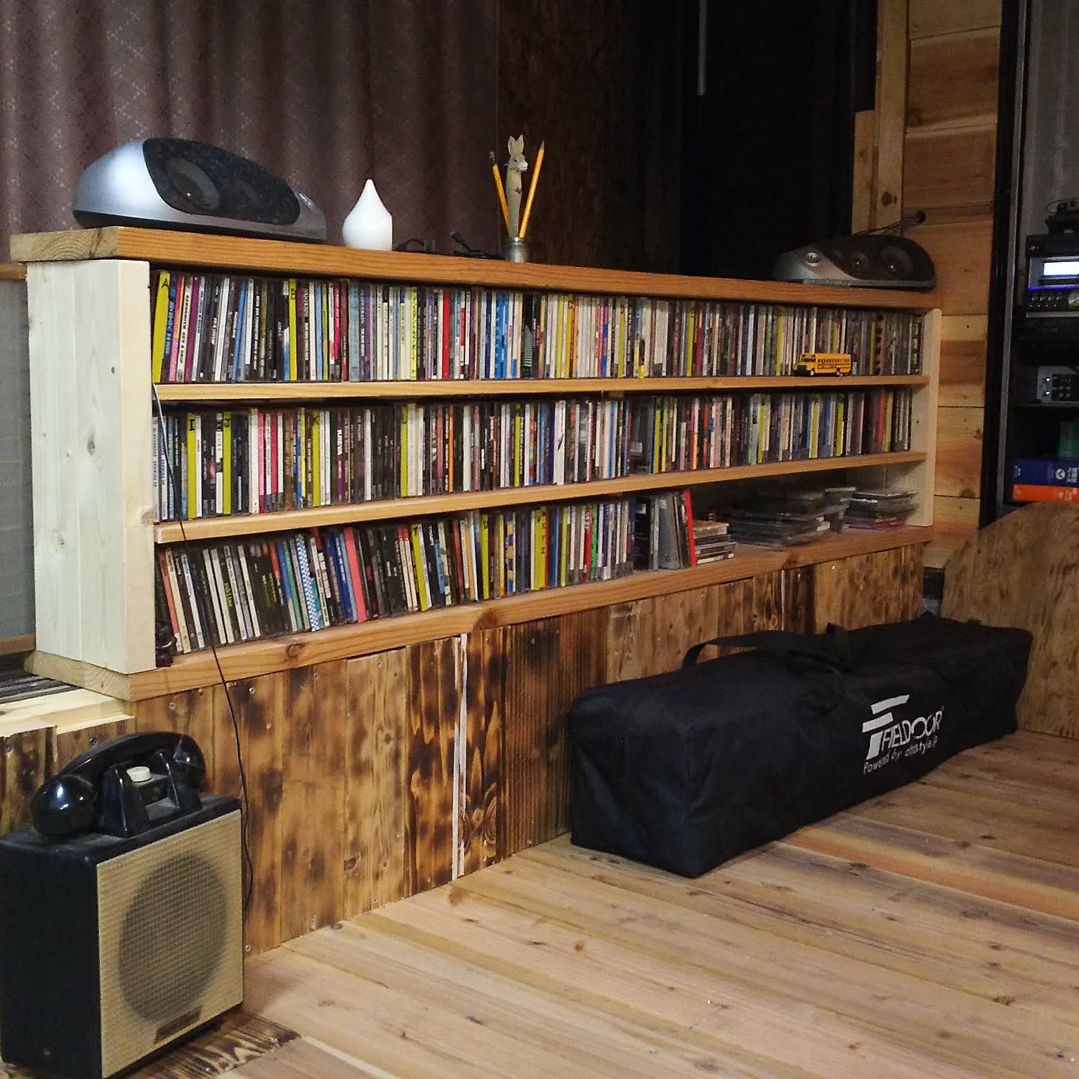 DIY/ブライワックス/本棚DIY/CDラック DIY/リビングのインテリア実例