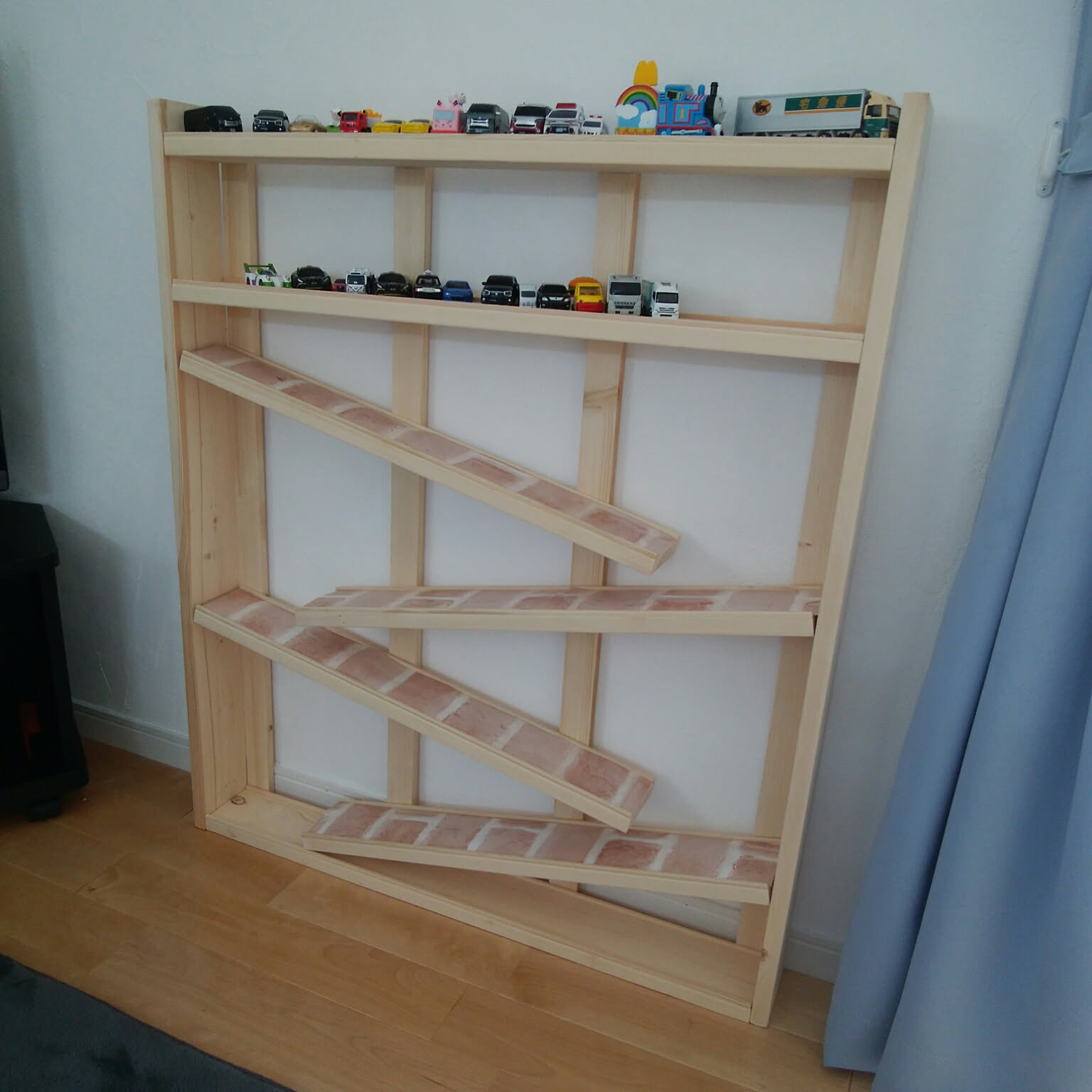 JSB⭐︎プロフ必読様専用 トミカ収納棚6段 大容量 専用トミカ棚