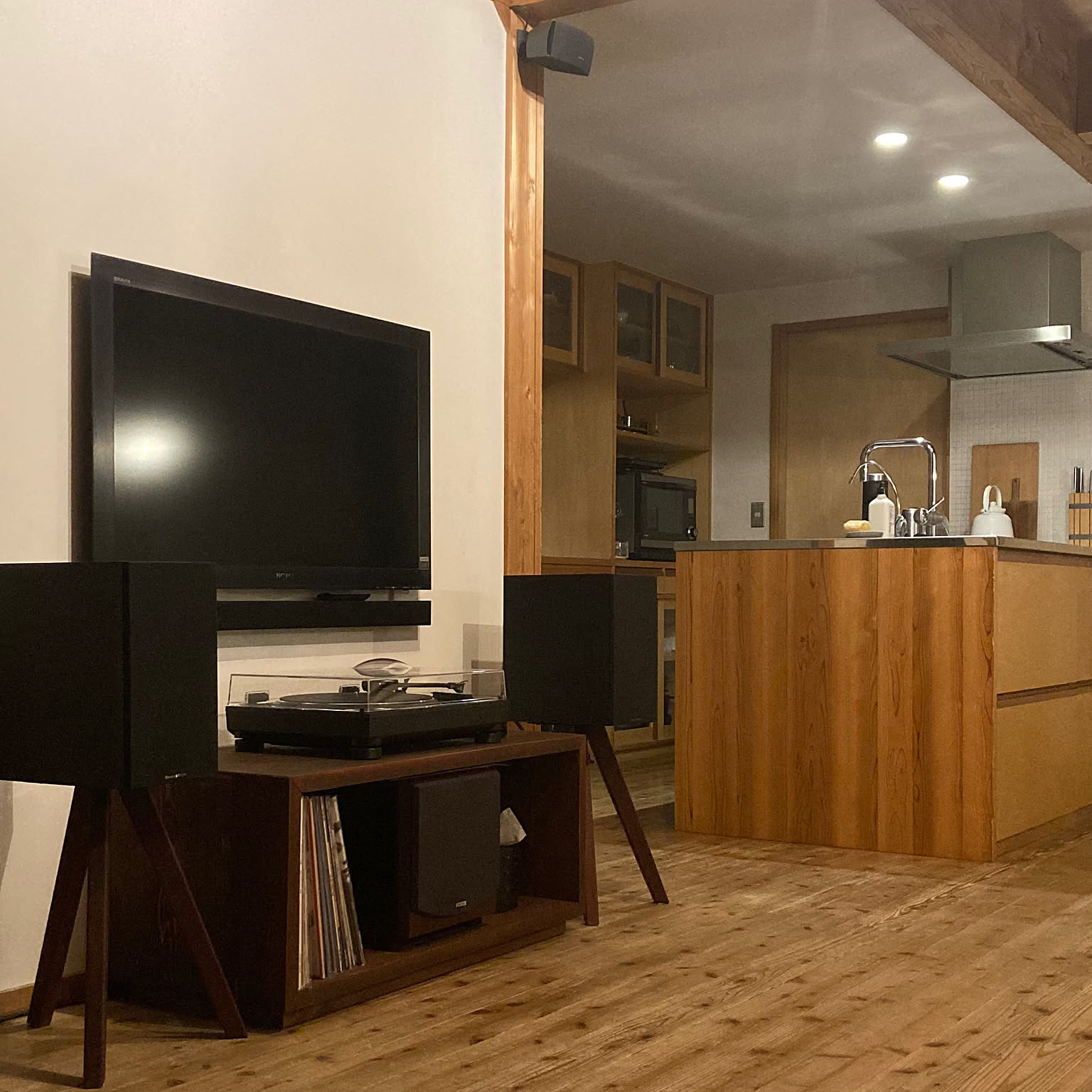 IKEA レコードラックのおすすめ商品とおしゃれな実例 ｜ RoomClip