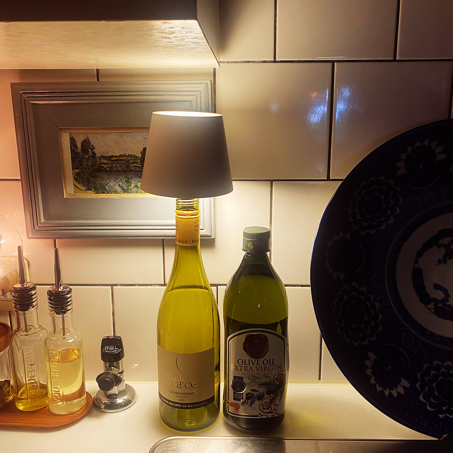 ペンダントライト 6本セット ボトルリメイク 照明 空き瓶 ボトルライトのおすすめ商品とおしゃれな実例 ｜ RoomClip