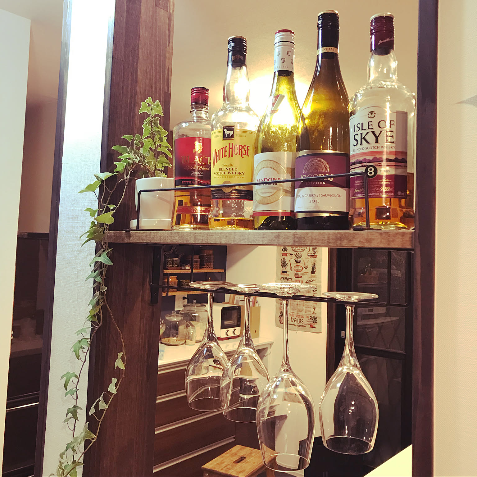 棚/セリア/アイアンバー/お酒/ワイングラスホルダーなどの