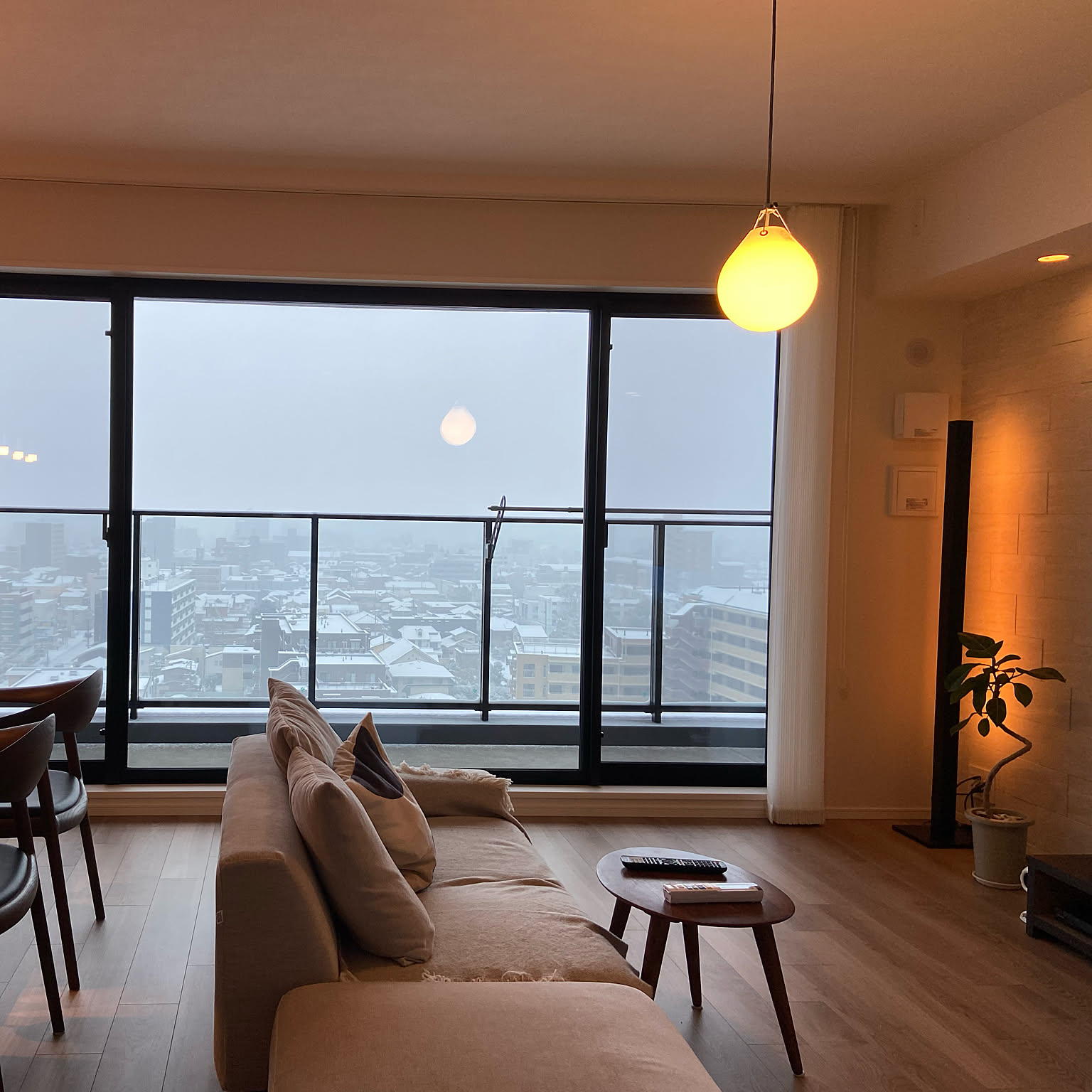 ZARA HOMEクリスタル間接照明 Sara様専用ZARA HOME キューブ型クリスタルランプ スタンド