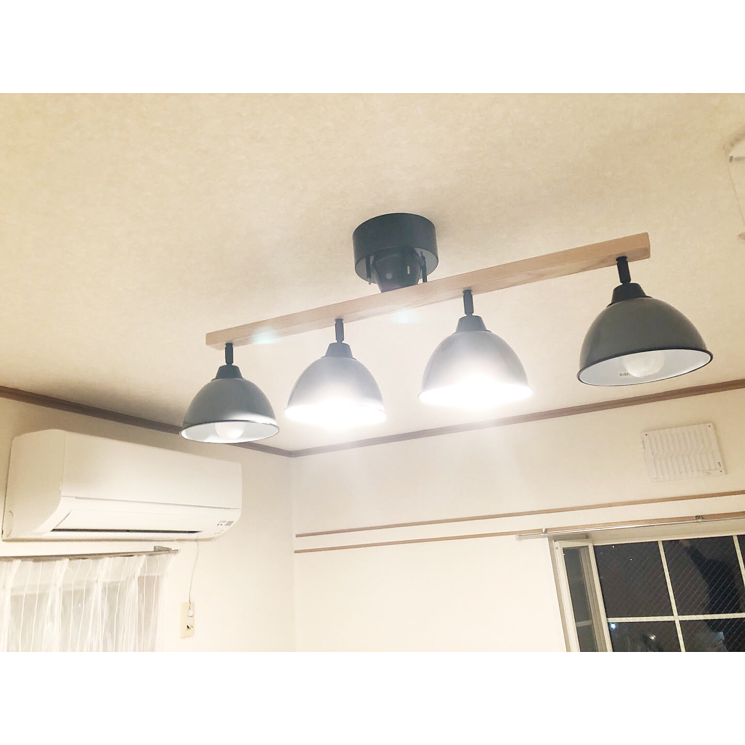 unico シーリングライト ジェンダーウッドロッド 4灯 クロス グレー unico シーリングライト ジェンダーウッドロッド 4灯 クロス グレー