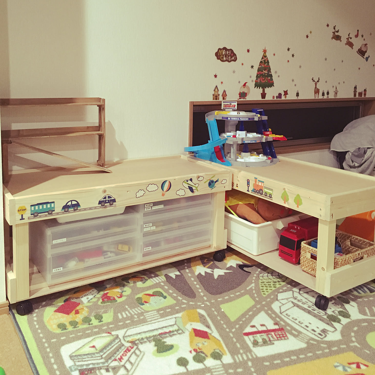 トミカ プレイテーブルのおすすめ商品とおしゃれな実例 ｜ RoomClip