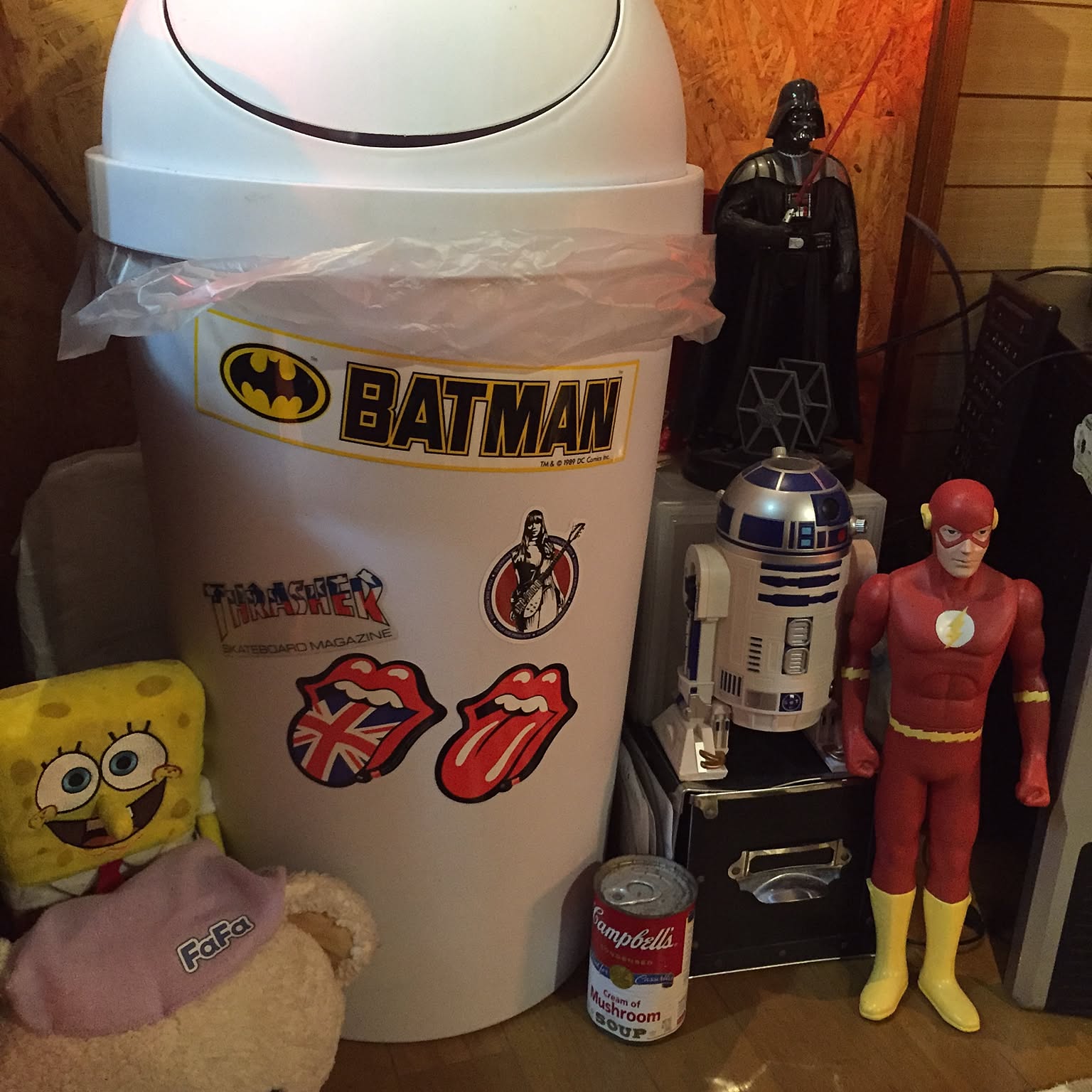 ゴミ箱 スターウォーズのおすすめ商品とおしゃれな実例 ゴミ箱 スターウォーズのおすすめ商品とおしゃれな実例