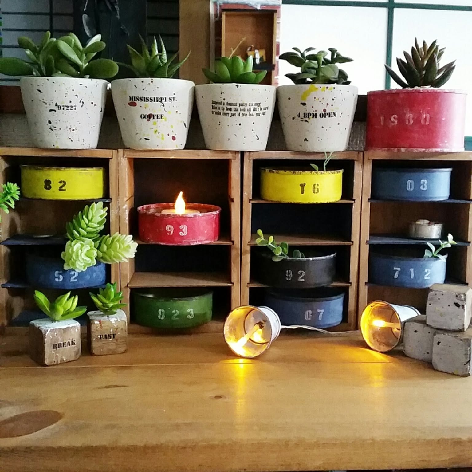 リメイク缶 ダイソーアクリル絵の具のインテリア実例 ｜ RoomClip