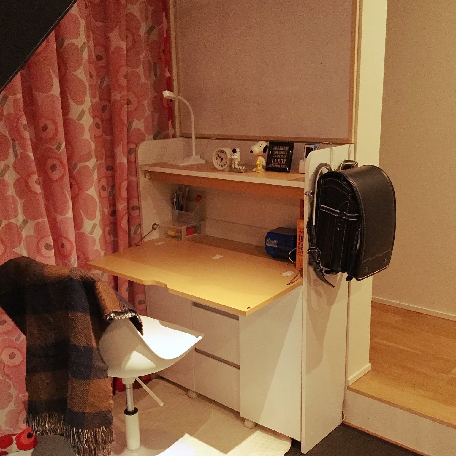 勉強机 スヌーピーのおすすめ商品とおしゃれな実例 ｜ RoomClip