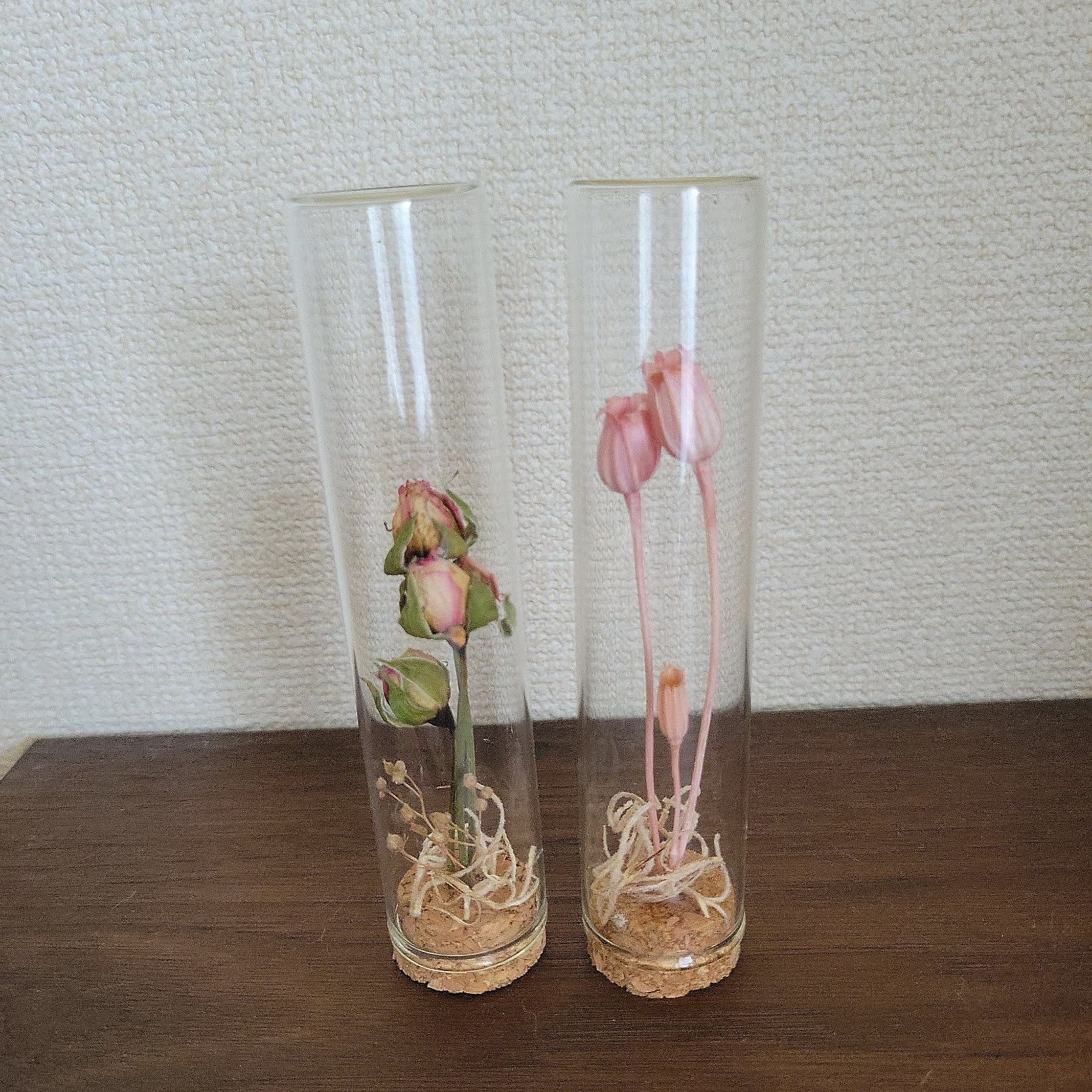 ハンドメイド コルク瓶のおしゃれなアレンジ・飾り方のインテリア実例
