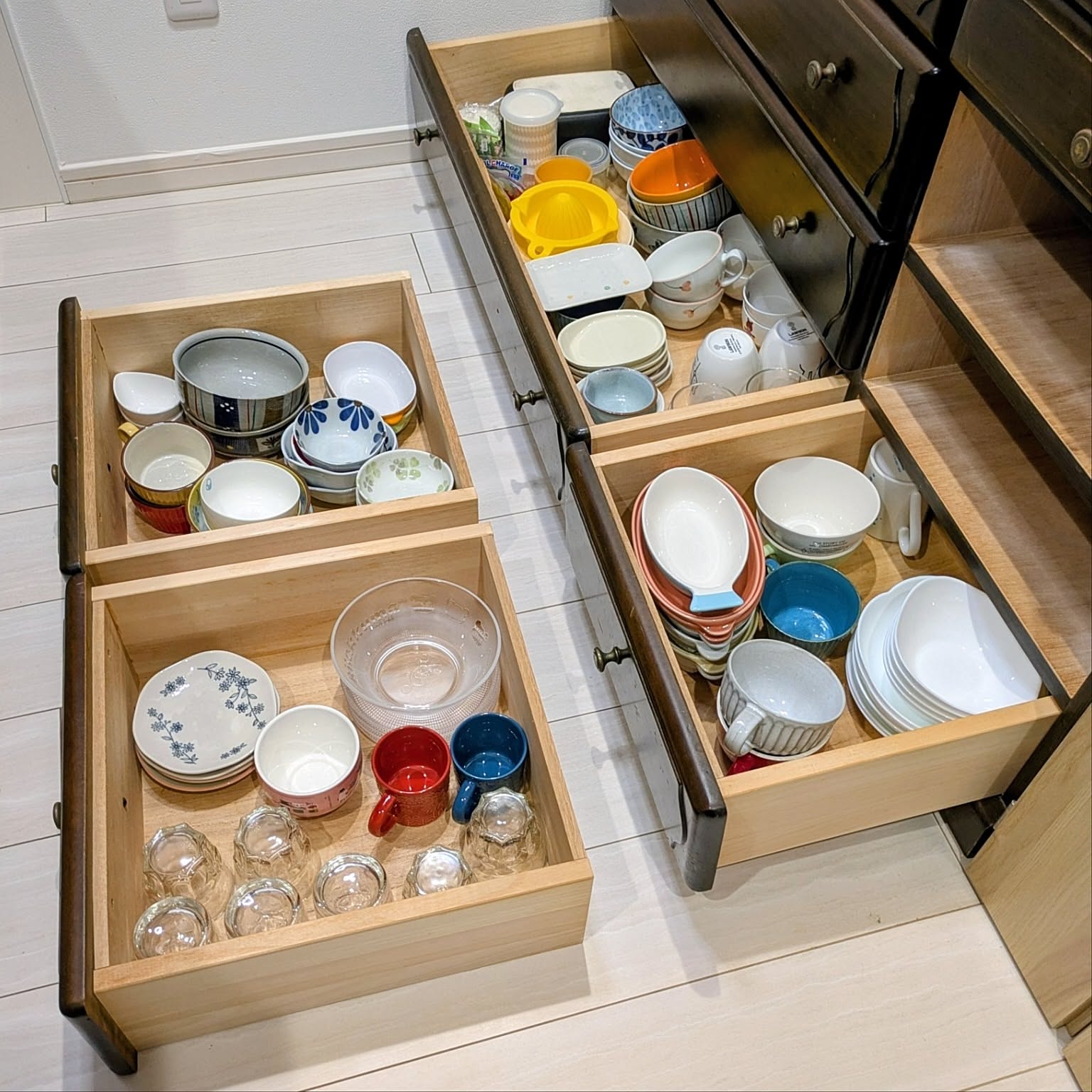 見せる食器棚のおすすめ商品とおしゃれな実例 ｜ RoomClip（ルーム