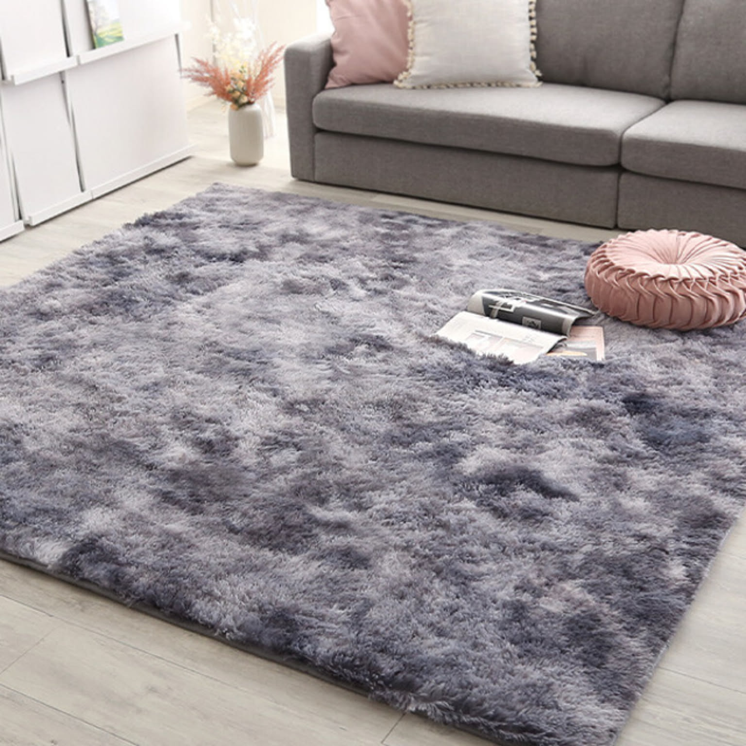 シャギーラグ グレーのラグのおすすめ商品とおしゃれな実例
