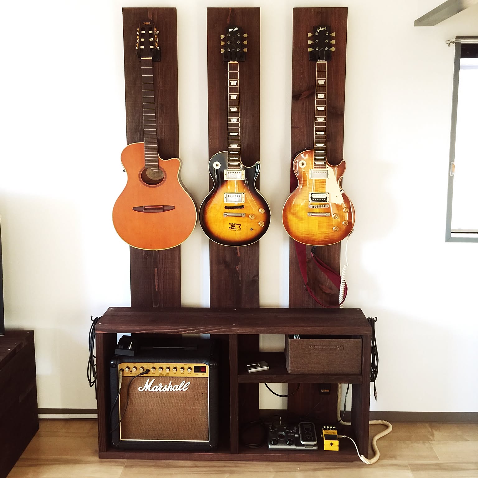 ギター リメイクのおしゃれなアレンジ・飾り方のインテリア実例