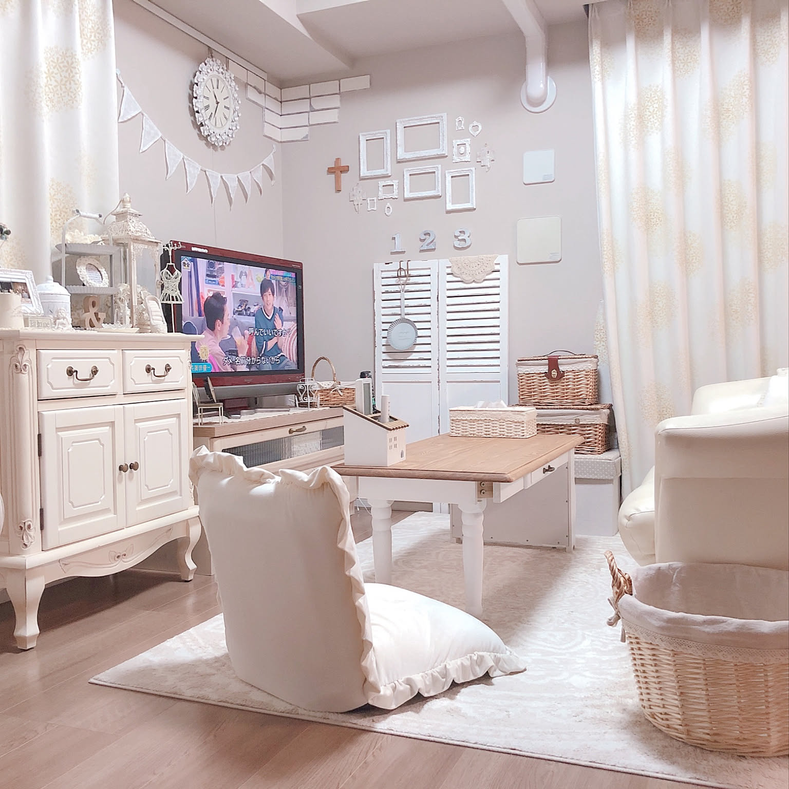 フレンチガーリーチェア女の子部屋シャビーシック 994b38ea1f38fd3736d3c625daeff4