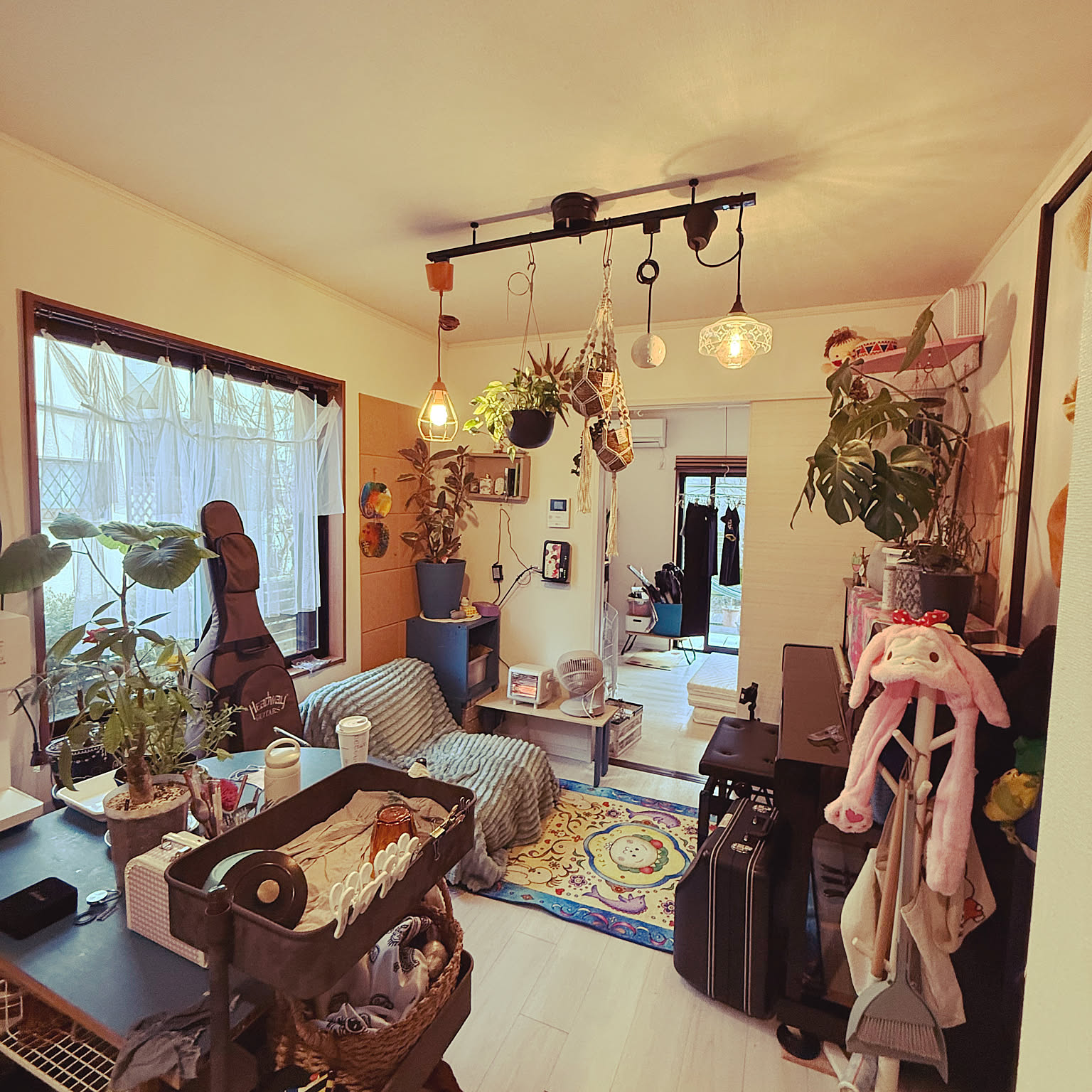 1LDK 緑のレイアウト・おしゃれなインテリアコーディネートの実例