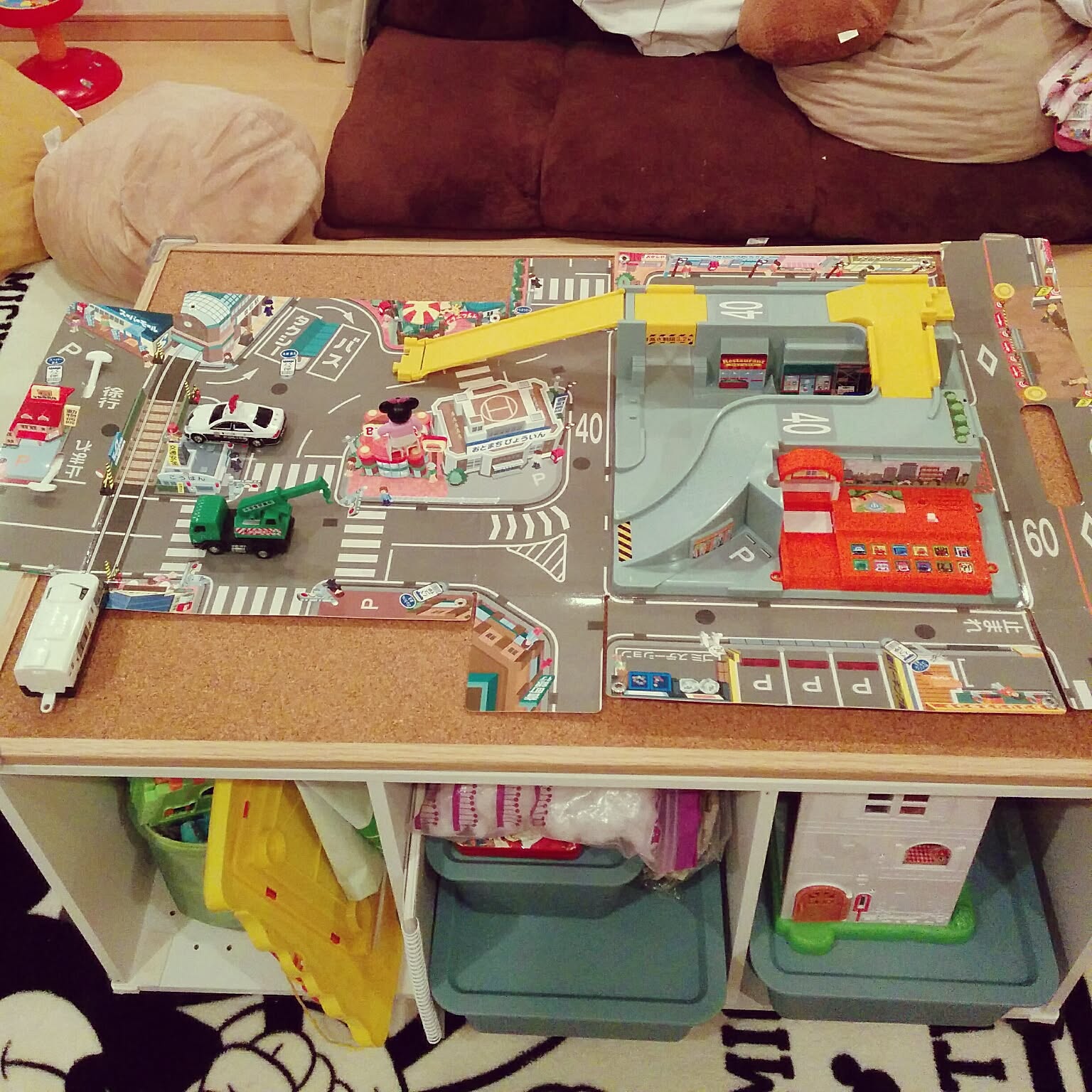 トミカ プレイテーブルのおすすめ商品とおしゃれな実例 ｜ RoomClip