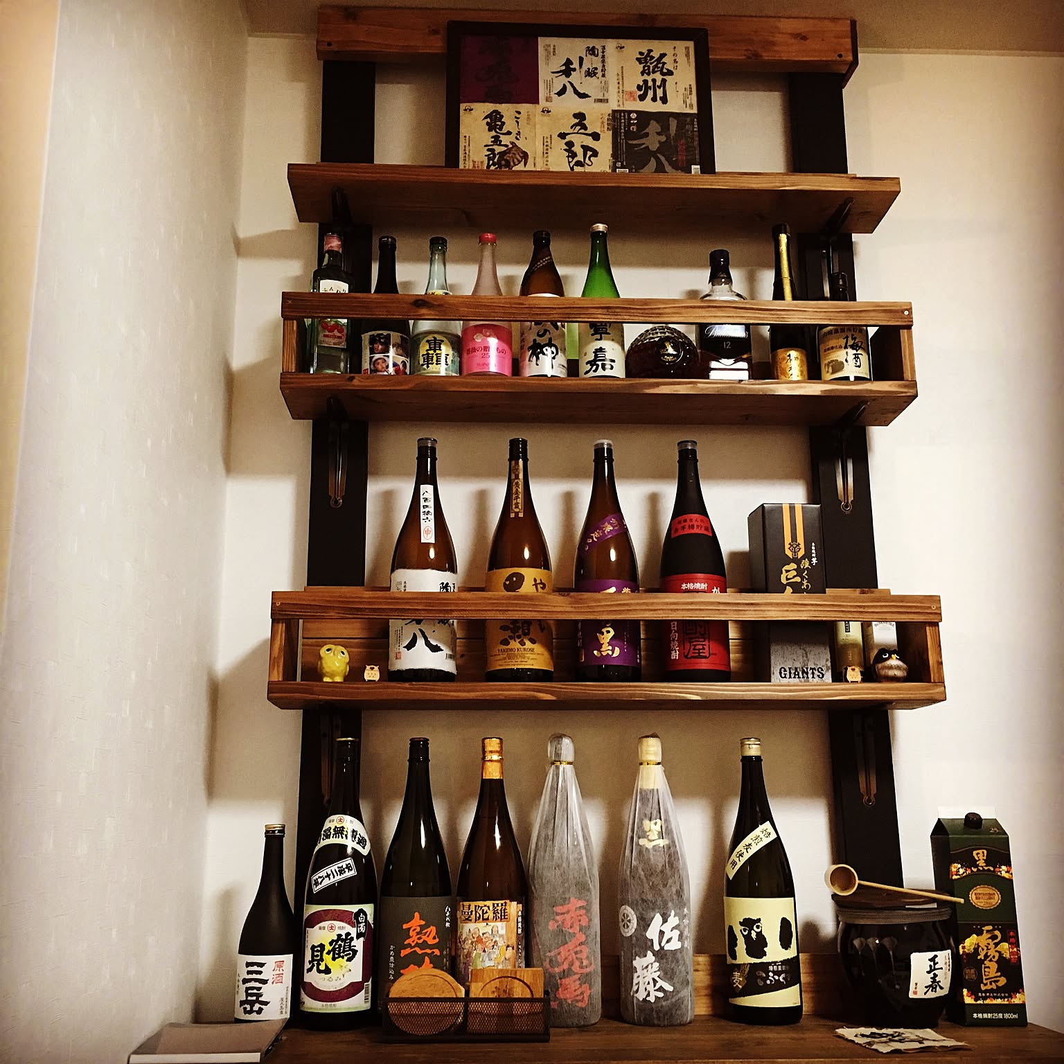棚/焼酎コーナー/焼酎収納/焼酎棚 DIY/リビングの壁などの