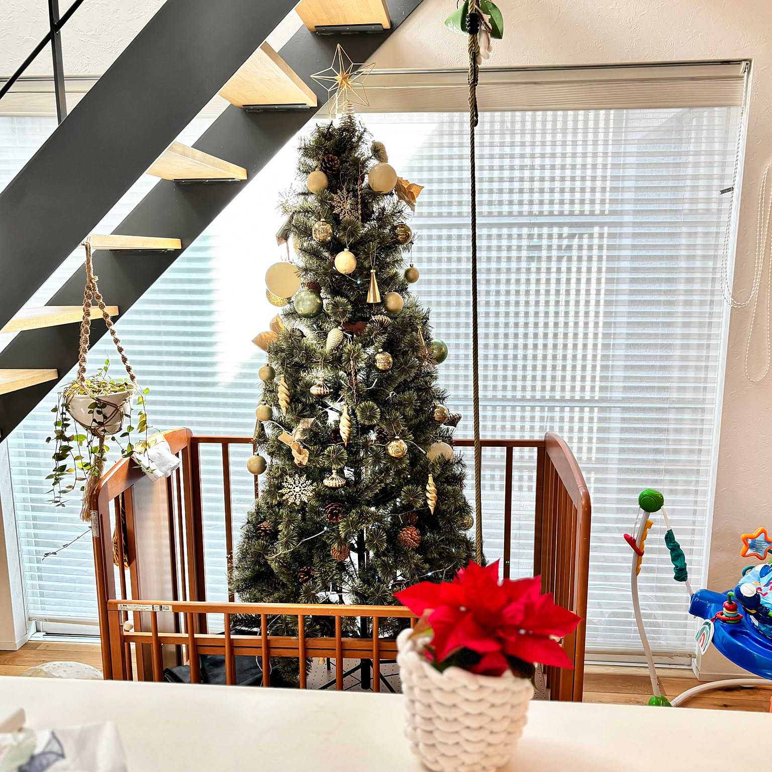 クリスマス　ツリートップ　麻風ポインセチア　M クリスマス ツリートップ ポインセチア M 楽天市場】ポインセチア