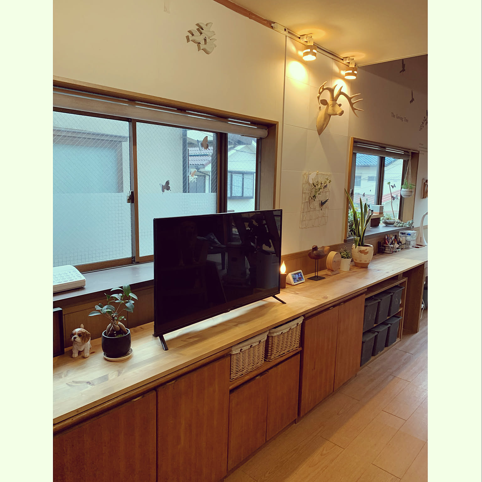 テレビボードDIY 一枚板カウンターのインテリア・手作りの実例 テレビボードDIY 一枚板カウンターのインテリア・手作りの実例