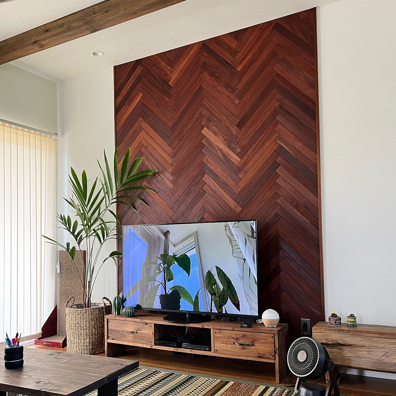 【てと さま 専用】ハンドメイド ヘリンボーンテレビボード 楽天市場】ヘリンボーン柄のモダンなテレビ台・テレビボード