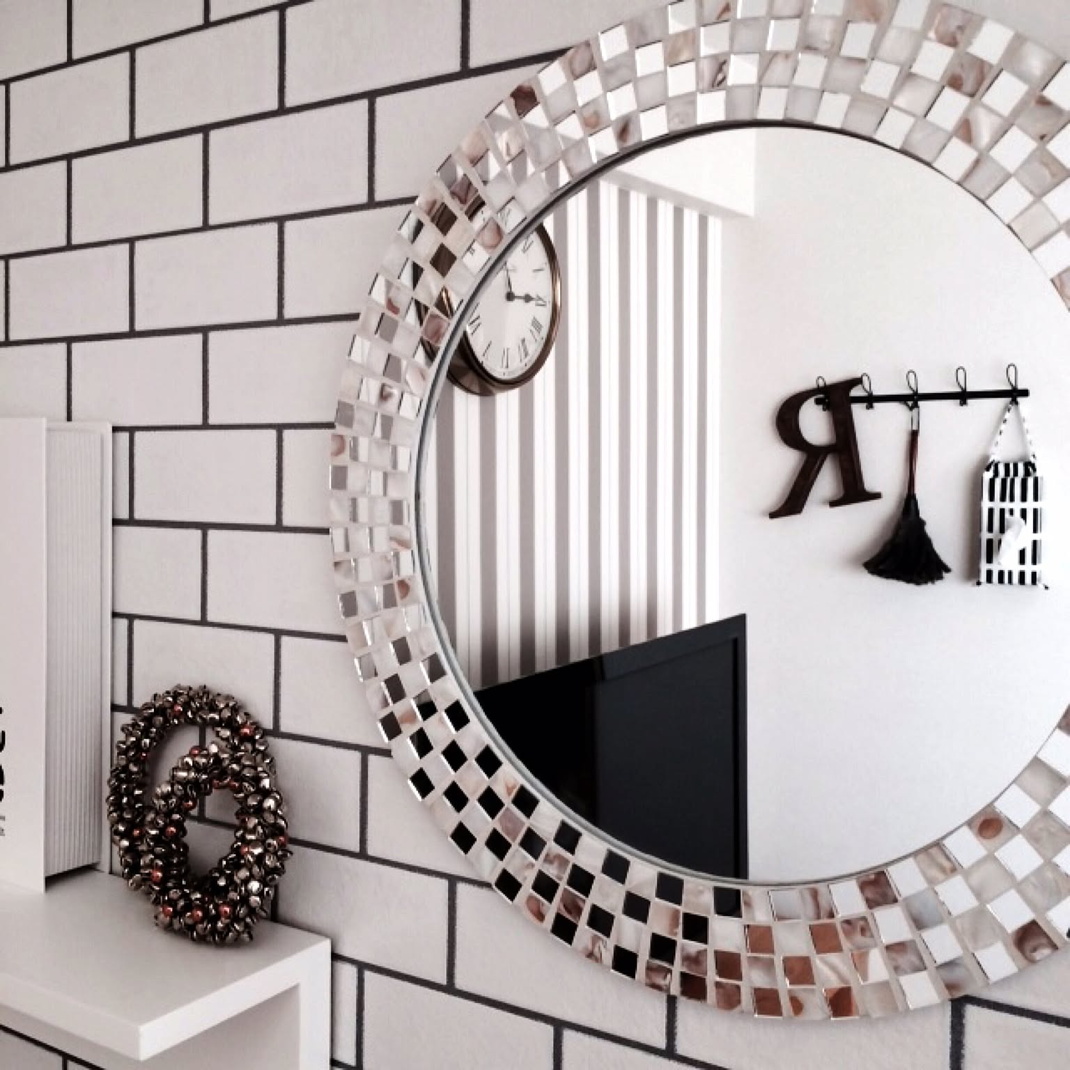 専用　　アクタスACTUS購入シカデザイン壁掛けミラー FOUR SEASONS QUADRATO MIRROR（フォーシーズンズ・クアドラート
