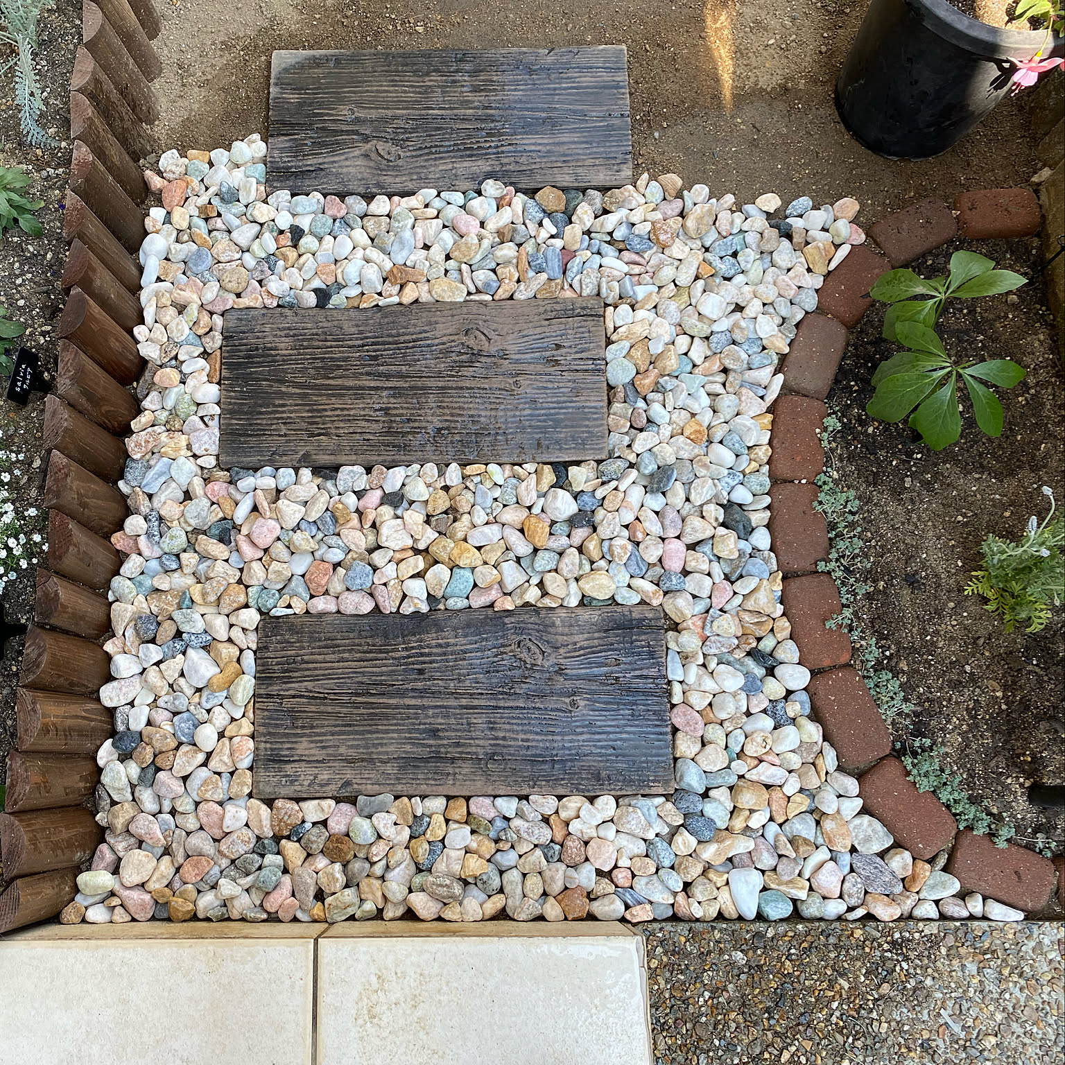 砂利・石・枕木 Betty 砂利・石・枕木 Betty 砂利・石・枕木 Betty 砂利・石・枕木 Betty