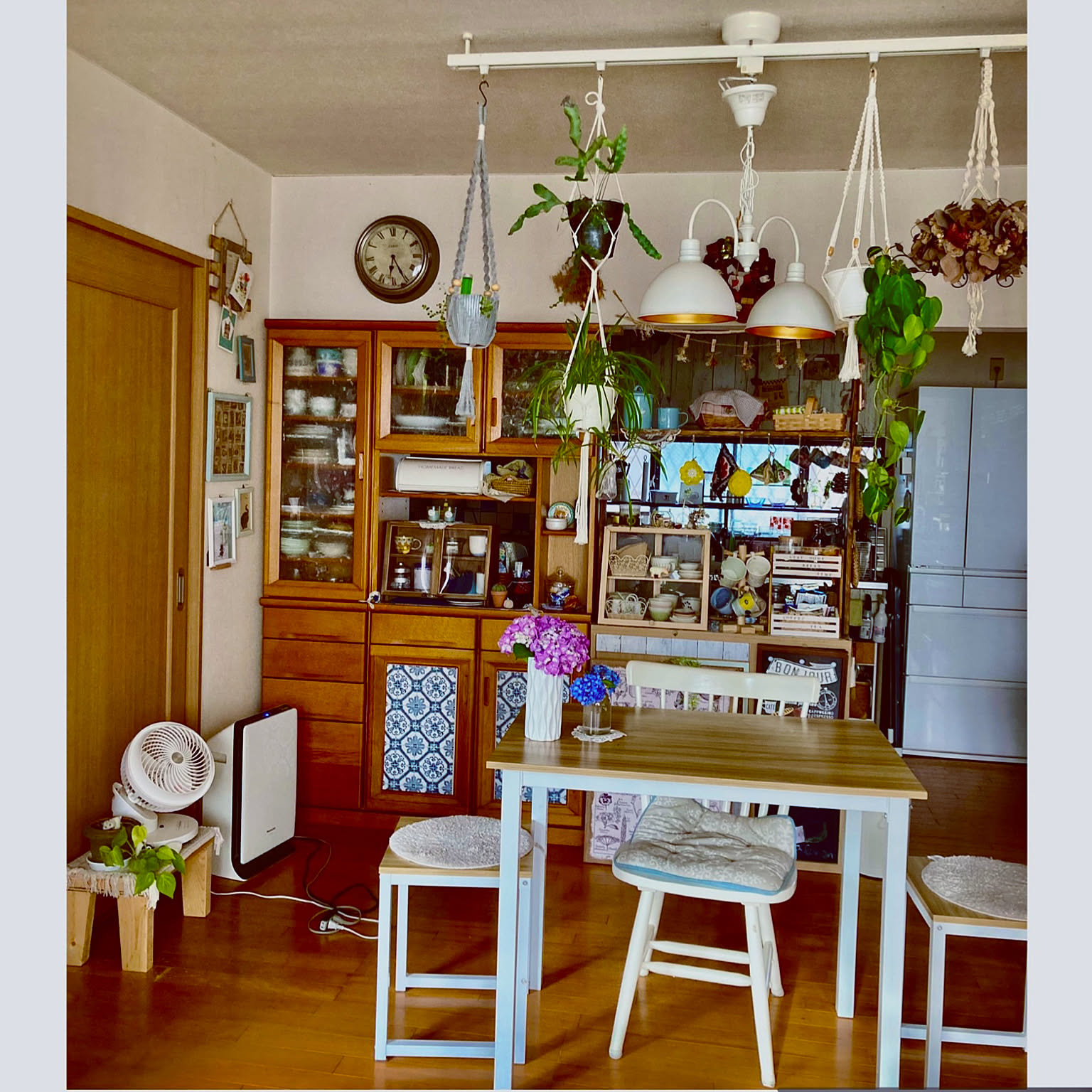 御影石張りハンドメイドローテーブル]