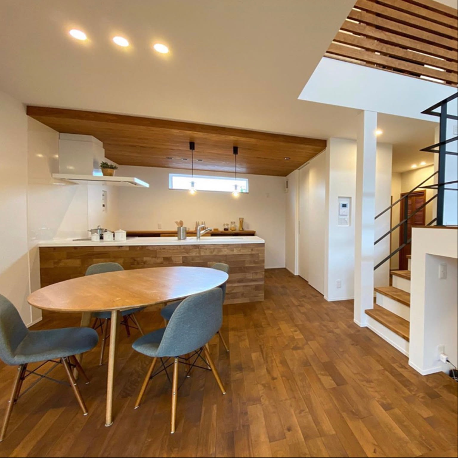 再再お値下げ中☆キッチンカウンター　リビング　ダイニングにも 暮らしのまんなかリビング・ダイニング・キッチンの間取り事例5