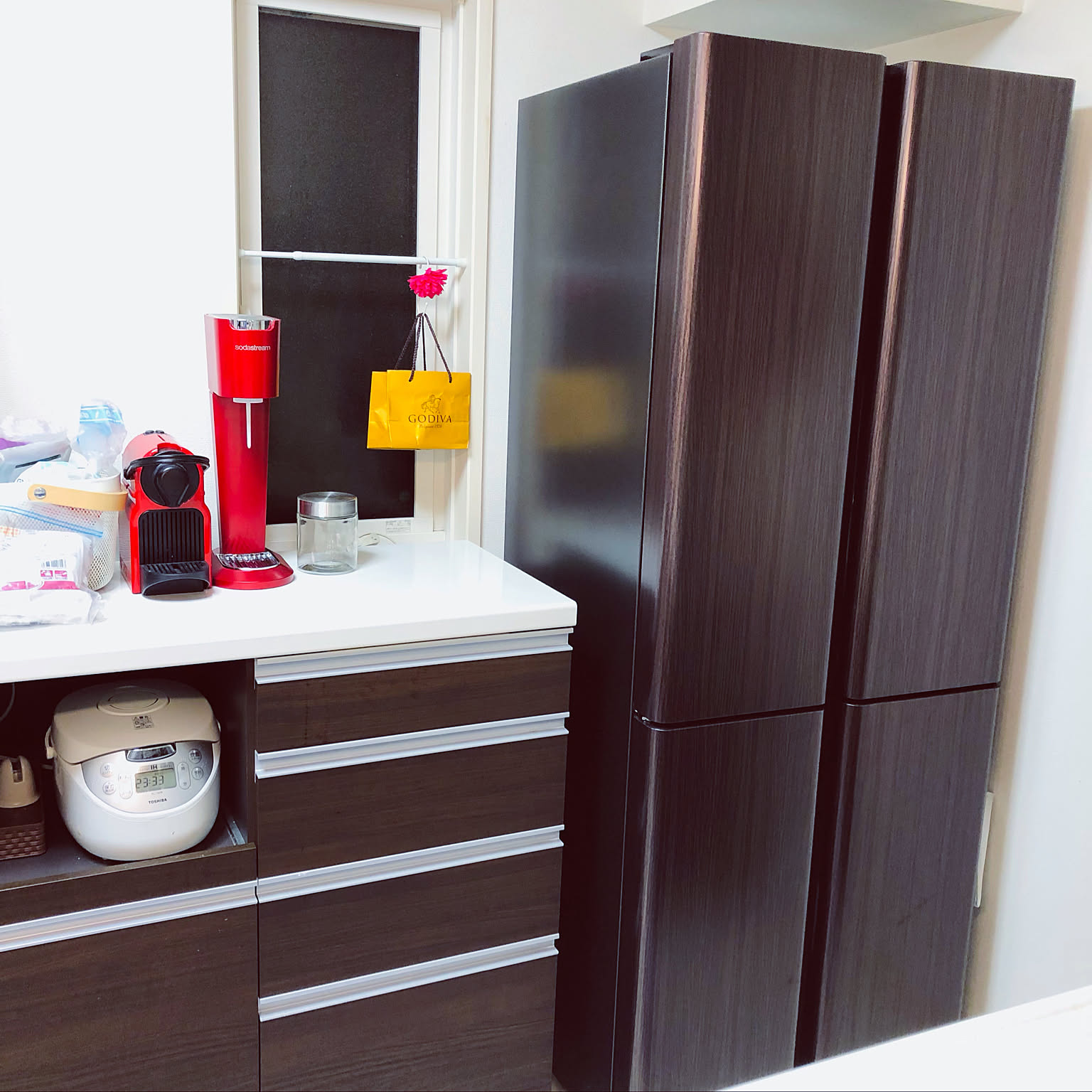 ダークブラウンの冷蔵庫のおすすめ商品とおしゃれな実例 ｜ RoomClip 