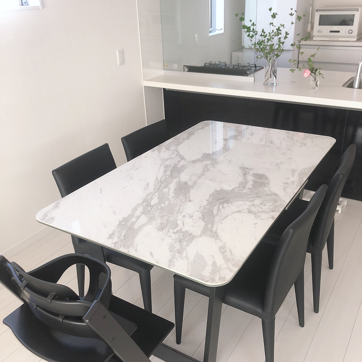 ZARA⭐︎大理石テーブル ZARA HOMEのオシャレな大理石のラウンドテーブルが入荷です