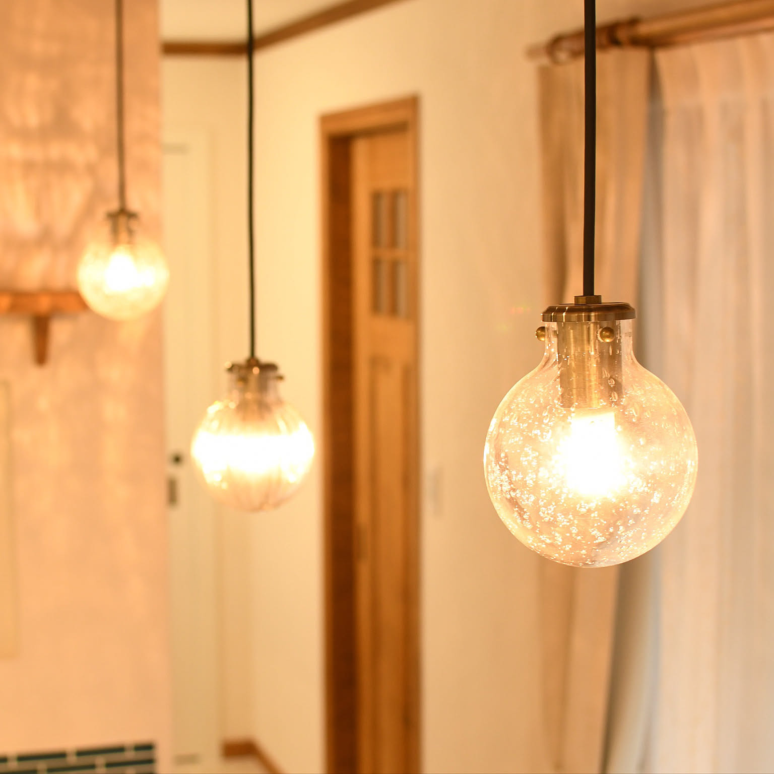 ペンダントライト 泡ガラスのおすすめ商品とおしゃれな実例