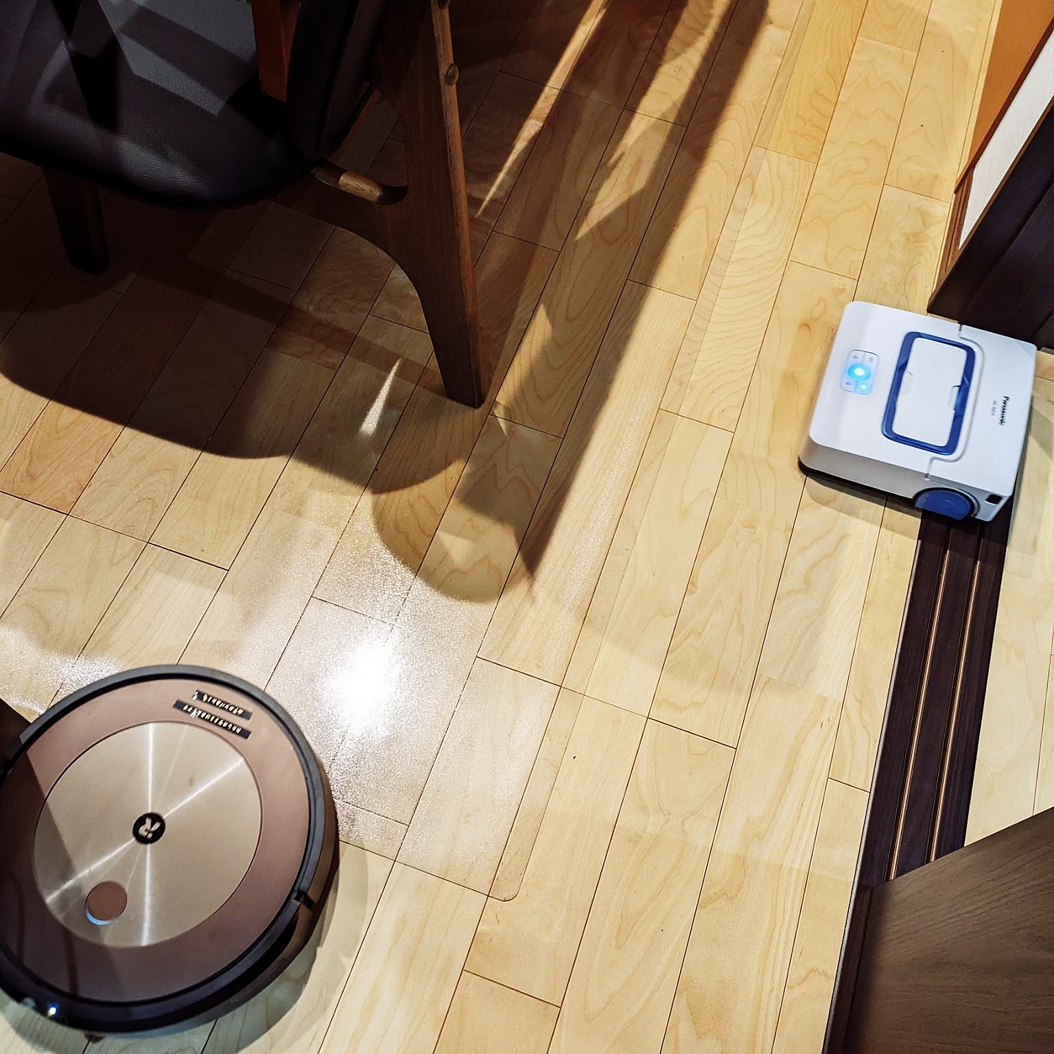 【もう、床掃除のストレスから解放！】Roomba 960 Amazon.co.jp: iRobot 960 Roomba Robot Vacuum Cleaner, Camera
