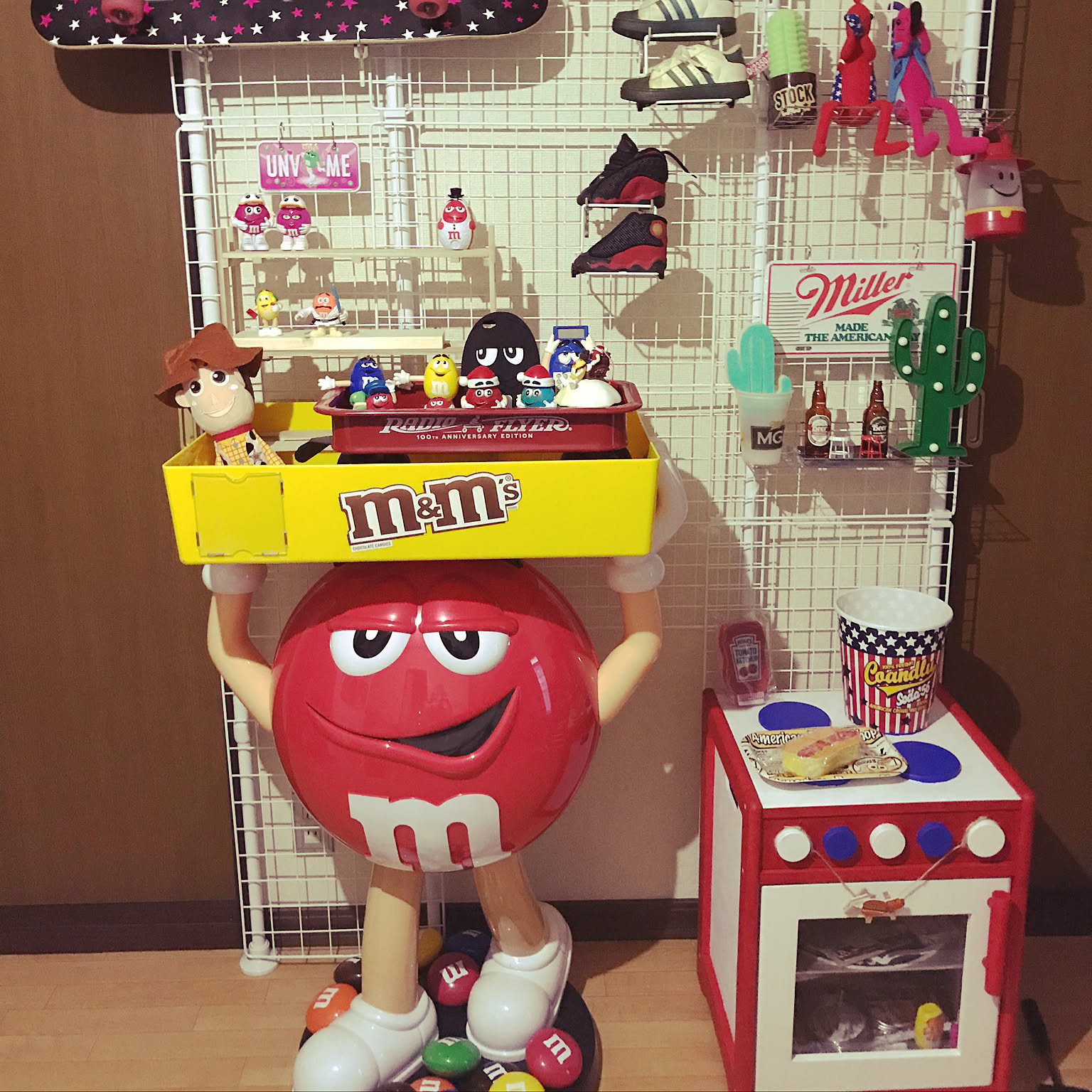 雑貨 m&m'sディスペンサーのおすすめ商品とおしゃれな実例