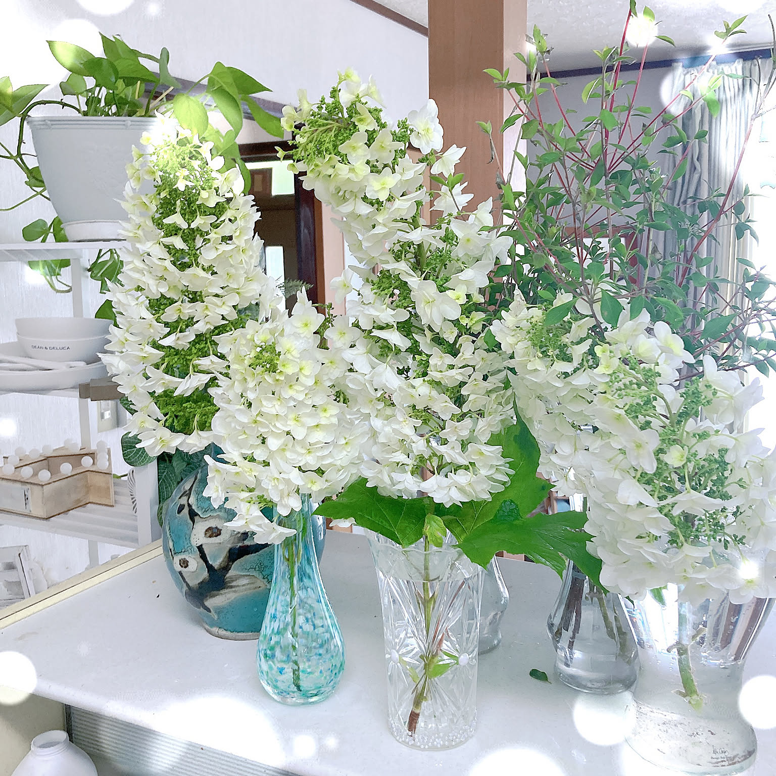 ドライフラワーꕤ︎︎バラ・カシワバアジサイ・お花いっぱい縦長ガーランドꕤ︎︎ ドライフラワーꕤ︎︎バラ・カシワバアジサイ・お花いっぱい縦長