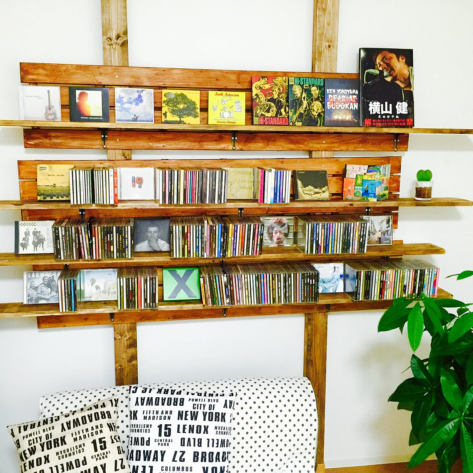 DIY/ブライワックス/本棚DIY/CDラック DIY/リビングのインテリア実例