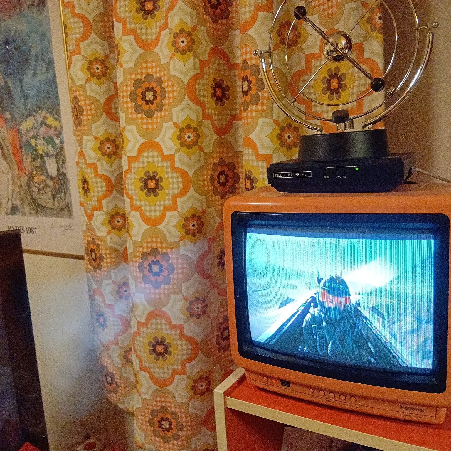 レトロ ブラウン管テレビのおすすめ商品とおしゃれな実例