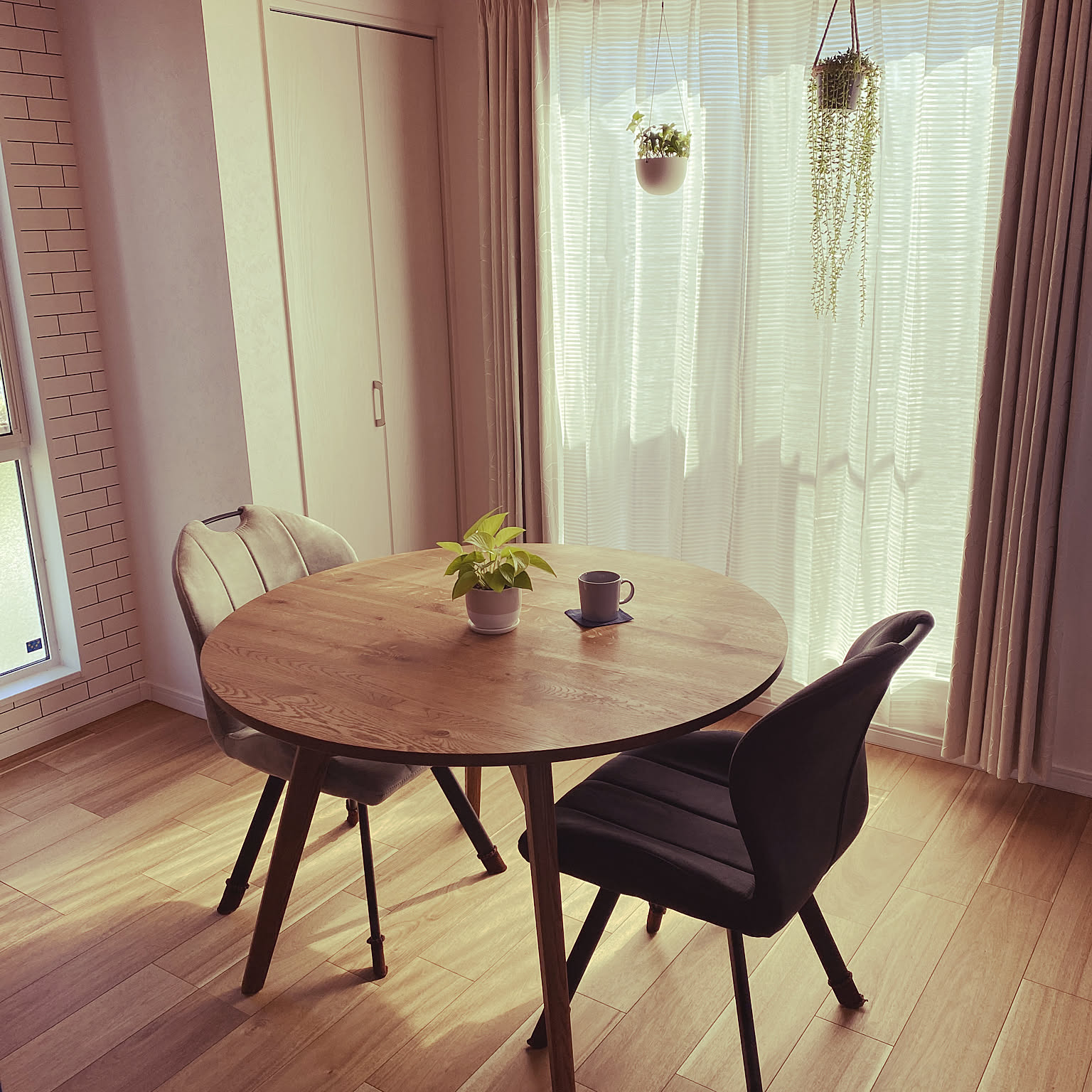 unico ダイニングテーブル ラウンドテーブルのおすすめ商品と